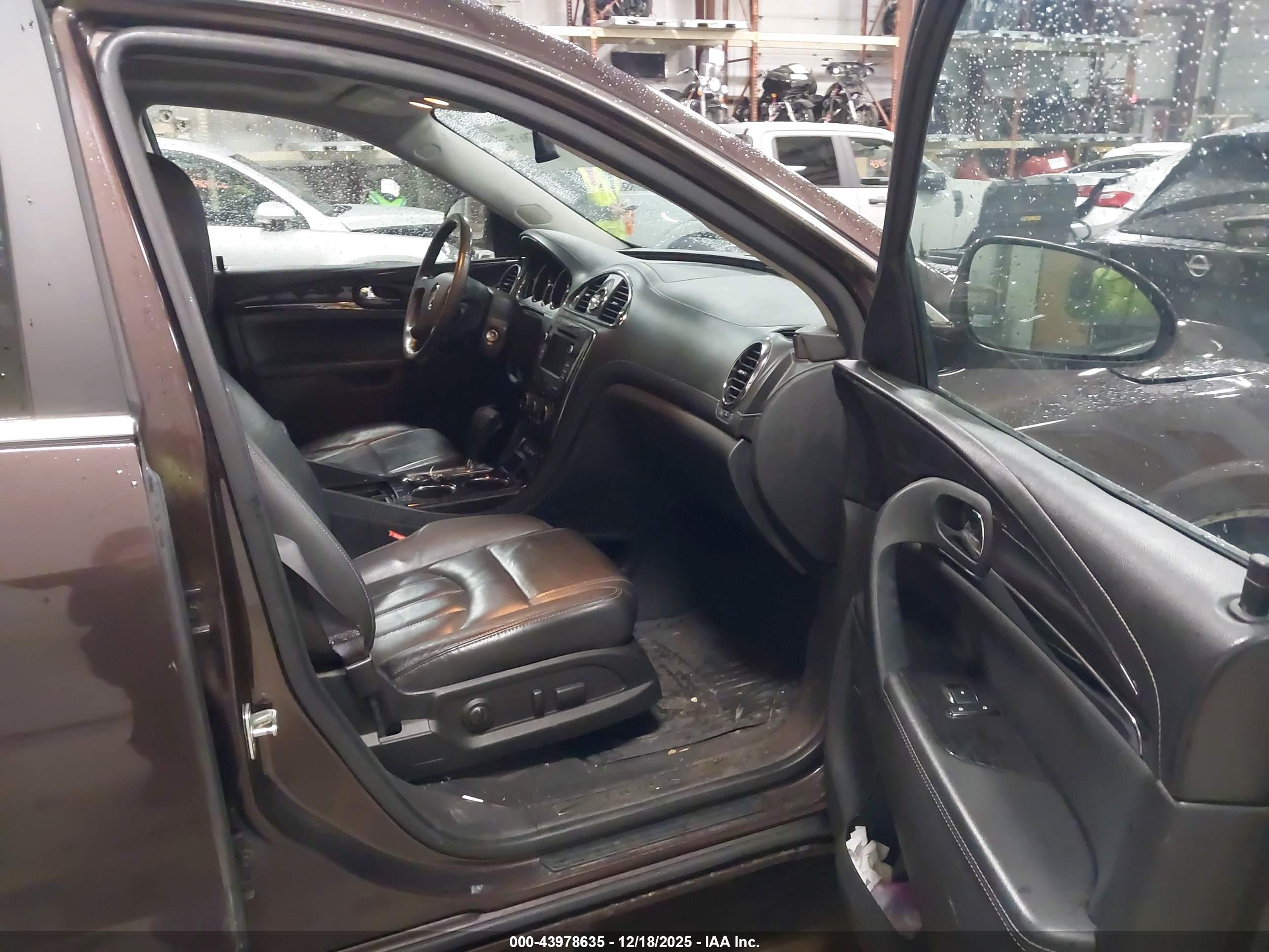 BUICK ENCLAVE image 5