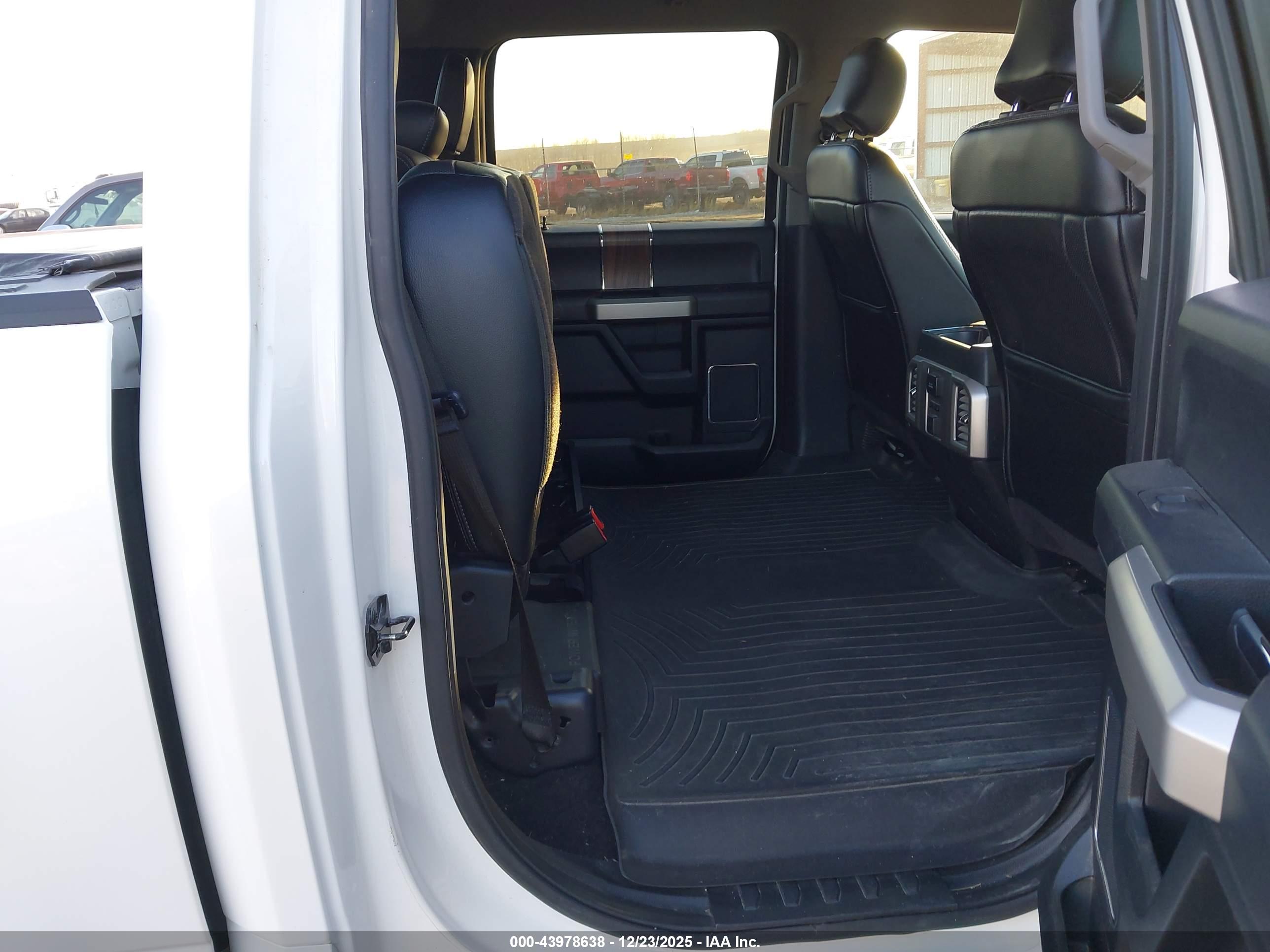 FORD F-150 image 8