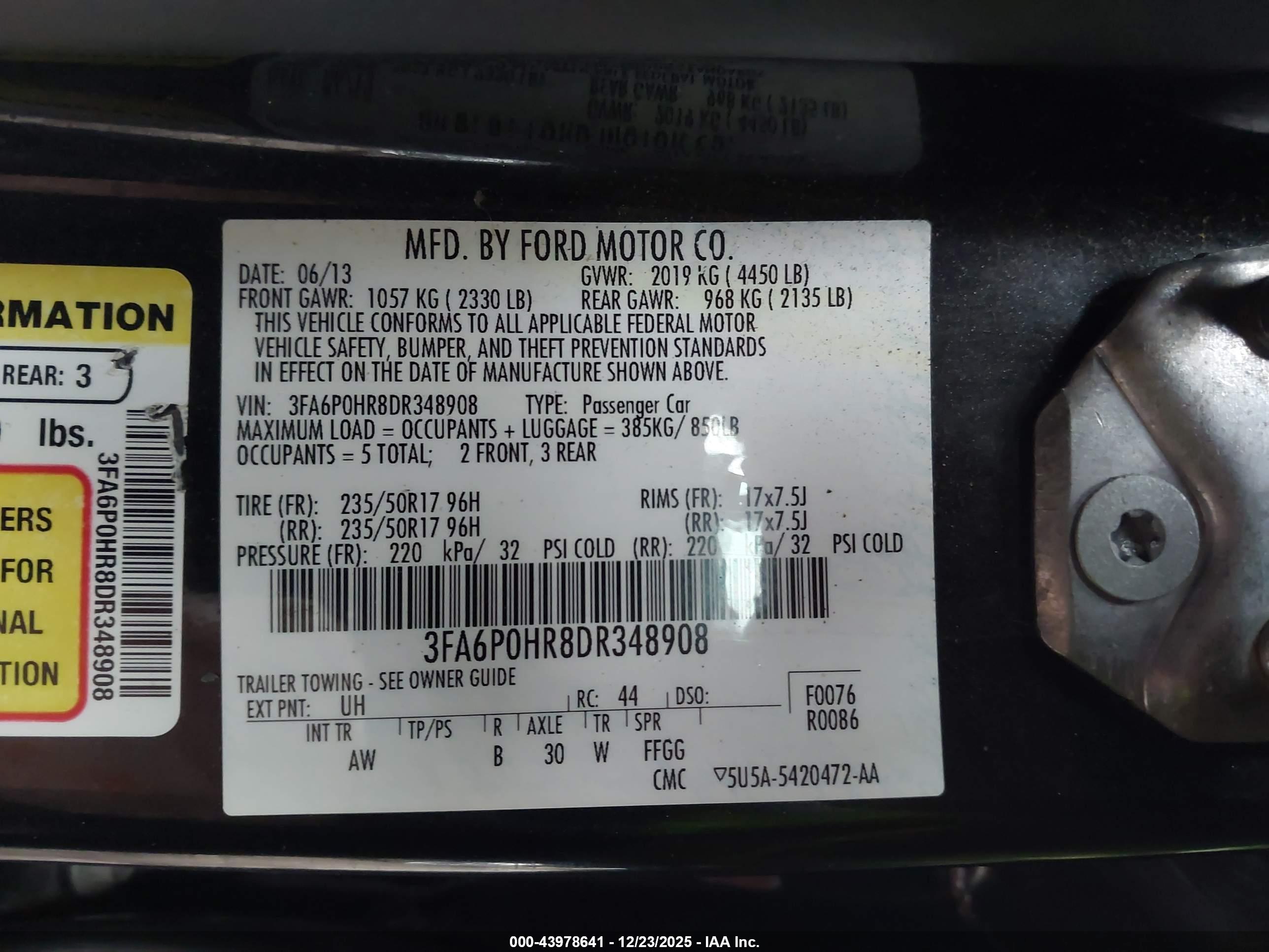 FORD FUSION image 9