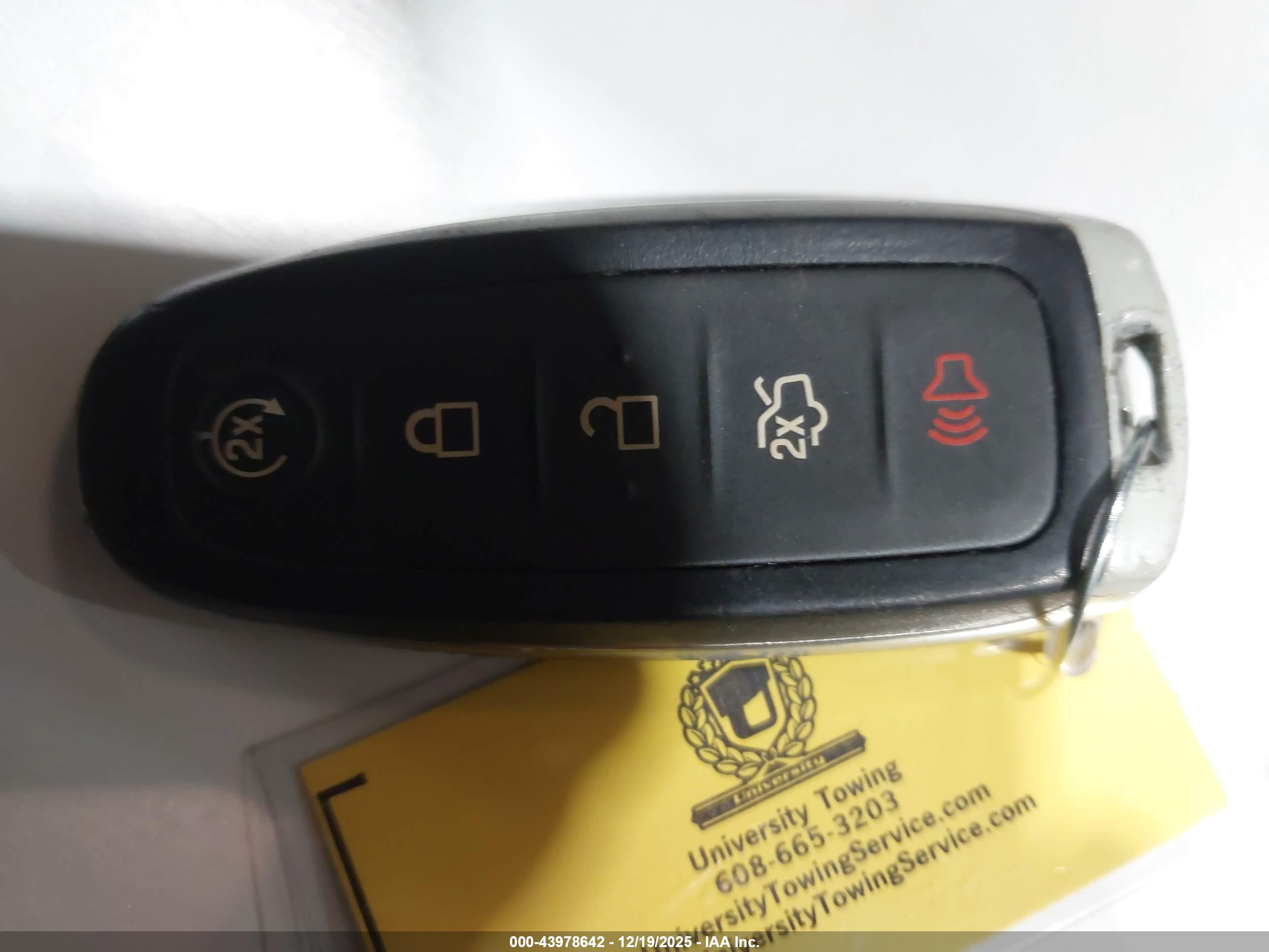 FORD ESCAPE image 11