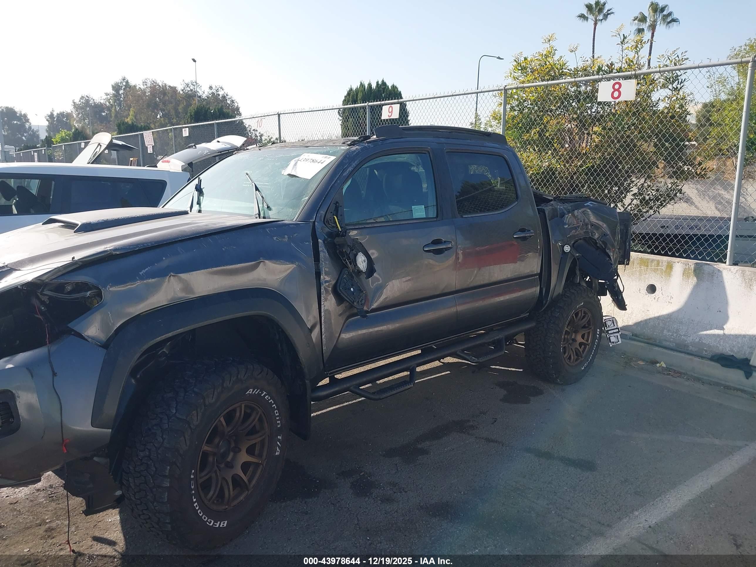 TOYOTA TACOMA image 6
