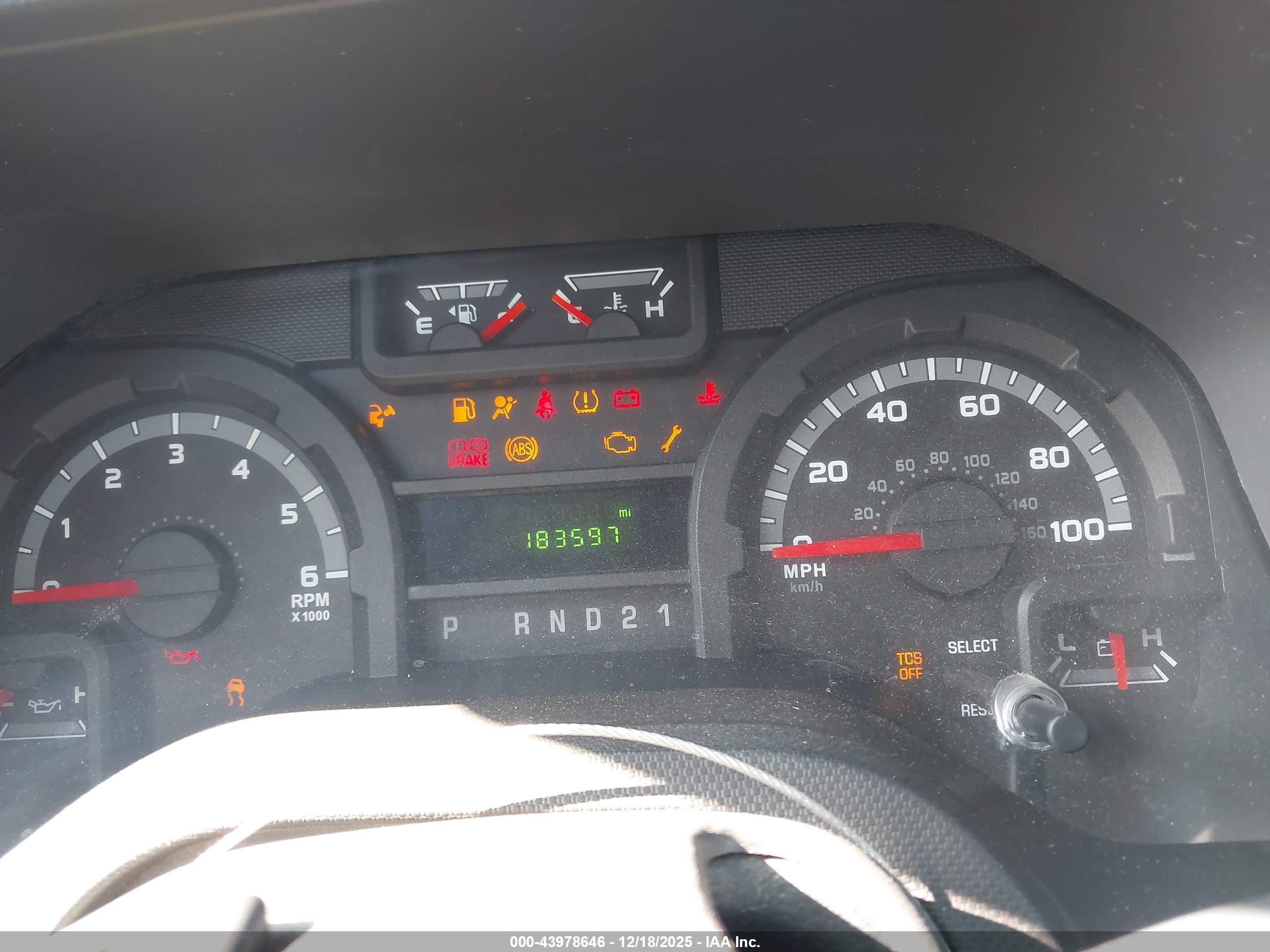FORD E-350 image 7
