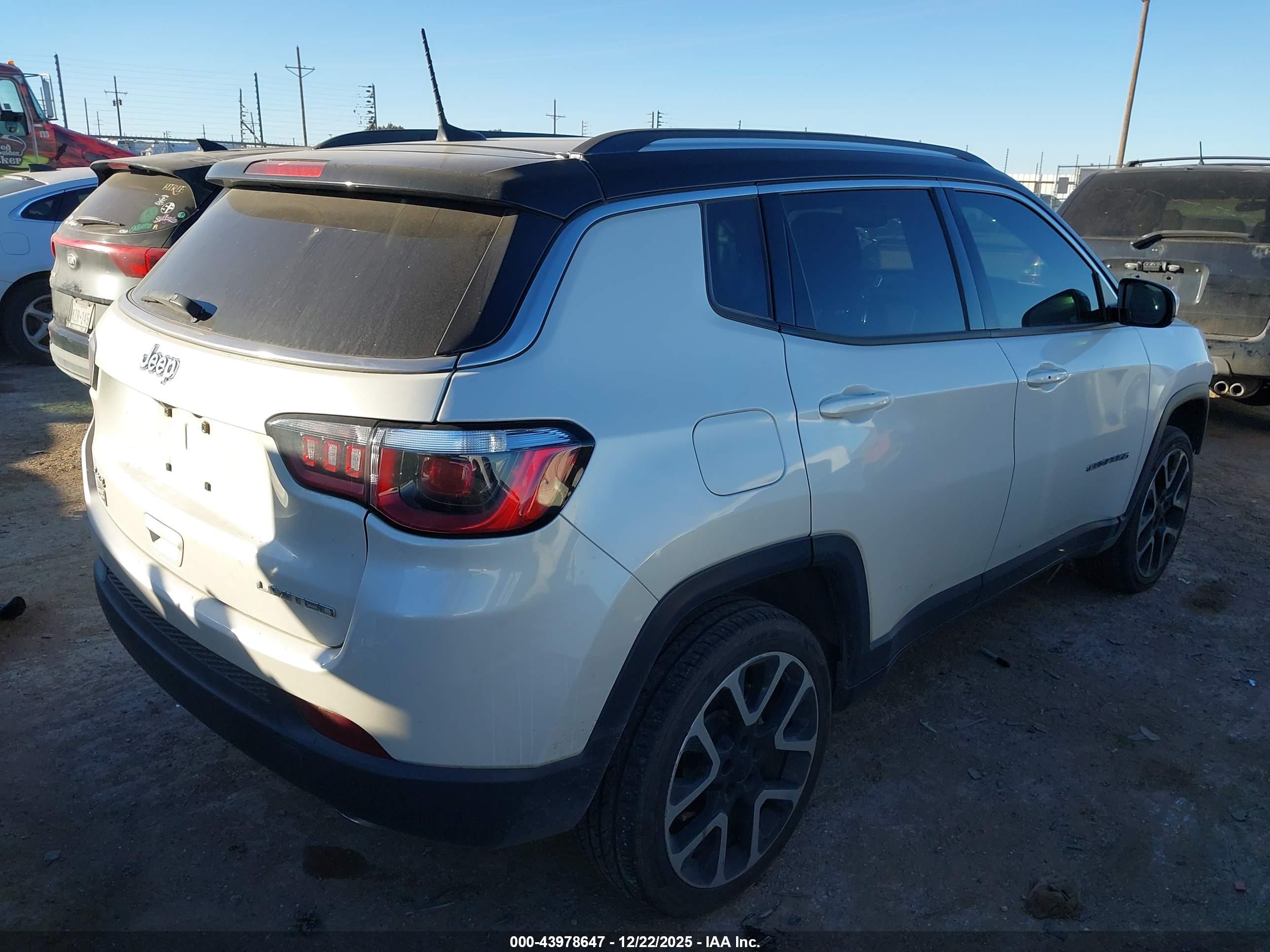 JEEP COMPASS image 4