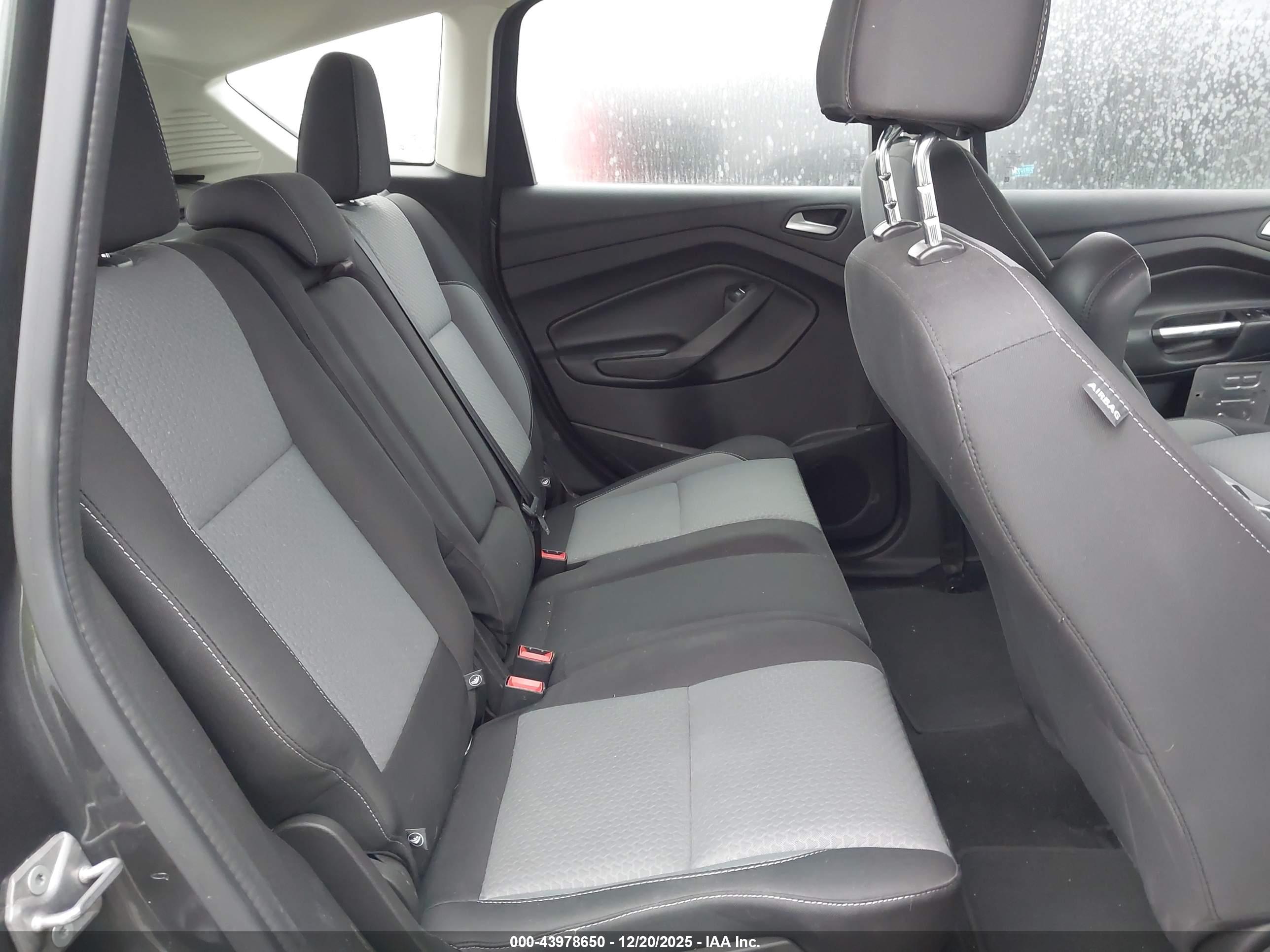FORD C-MAX image 8