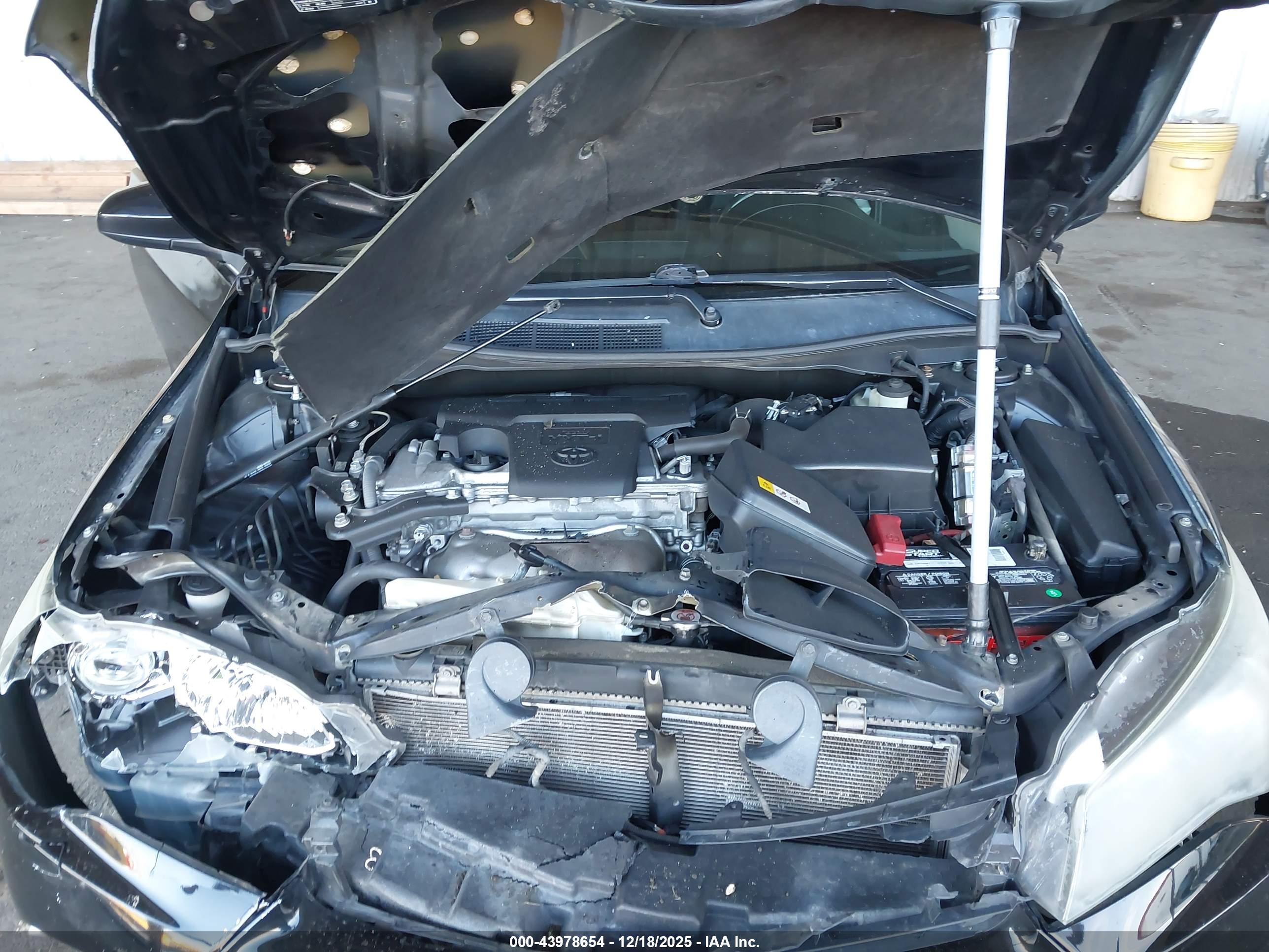 TOYOTA CAMRY image 10