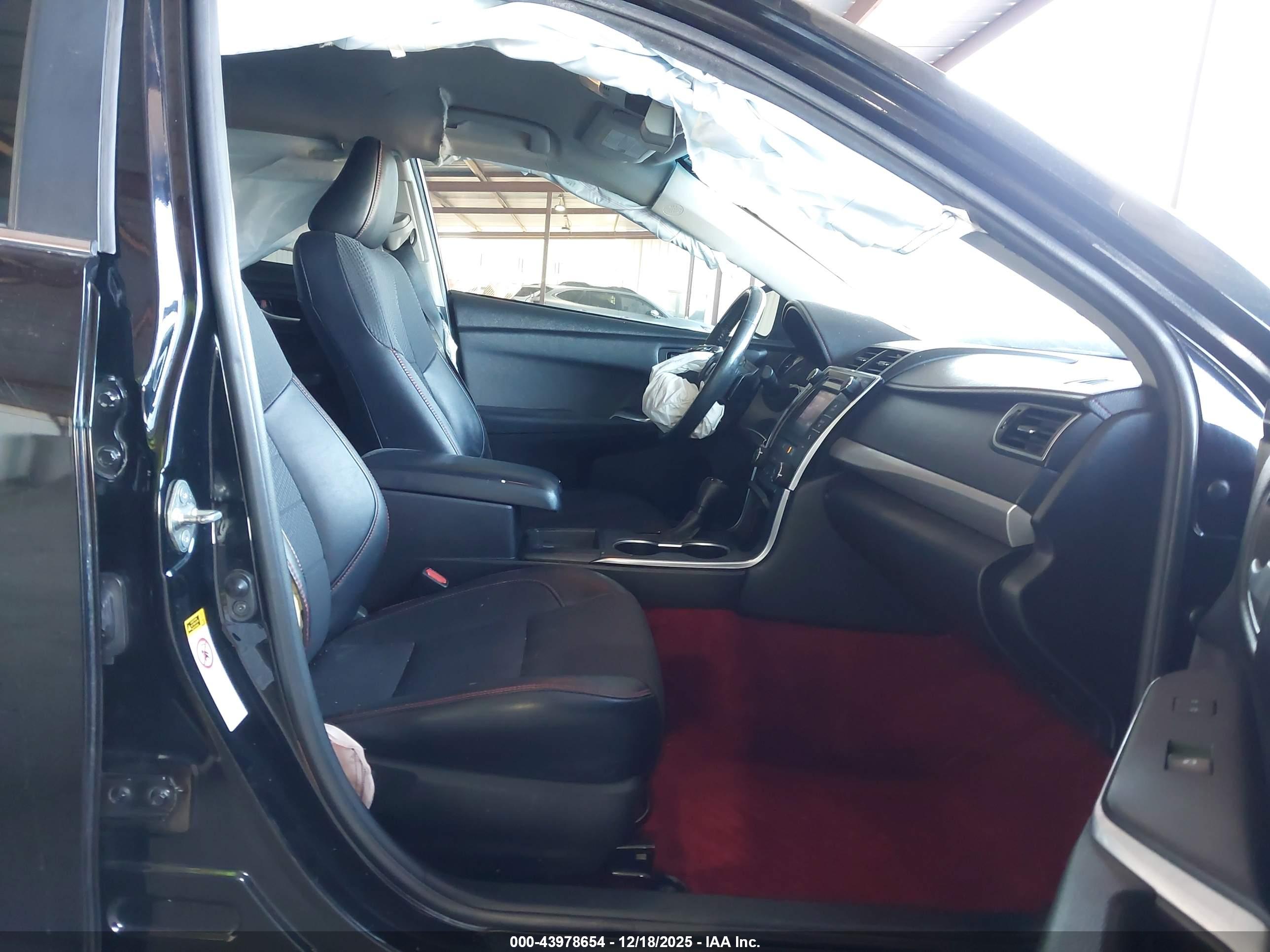 TOYOTA CAMRY image 5