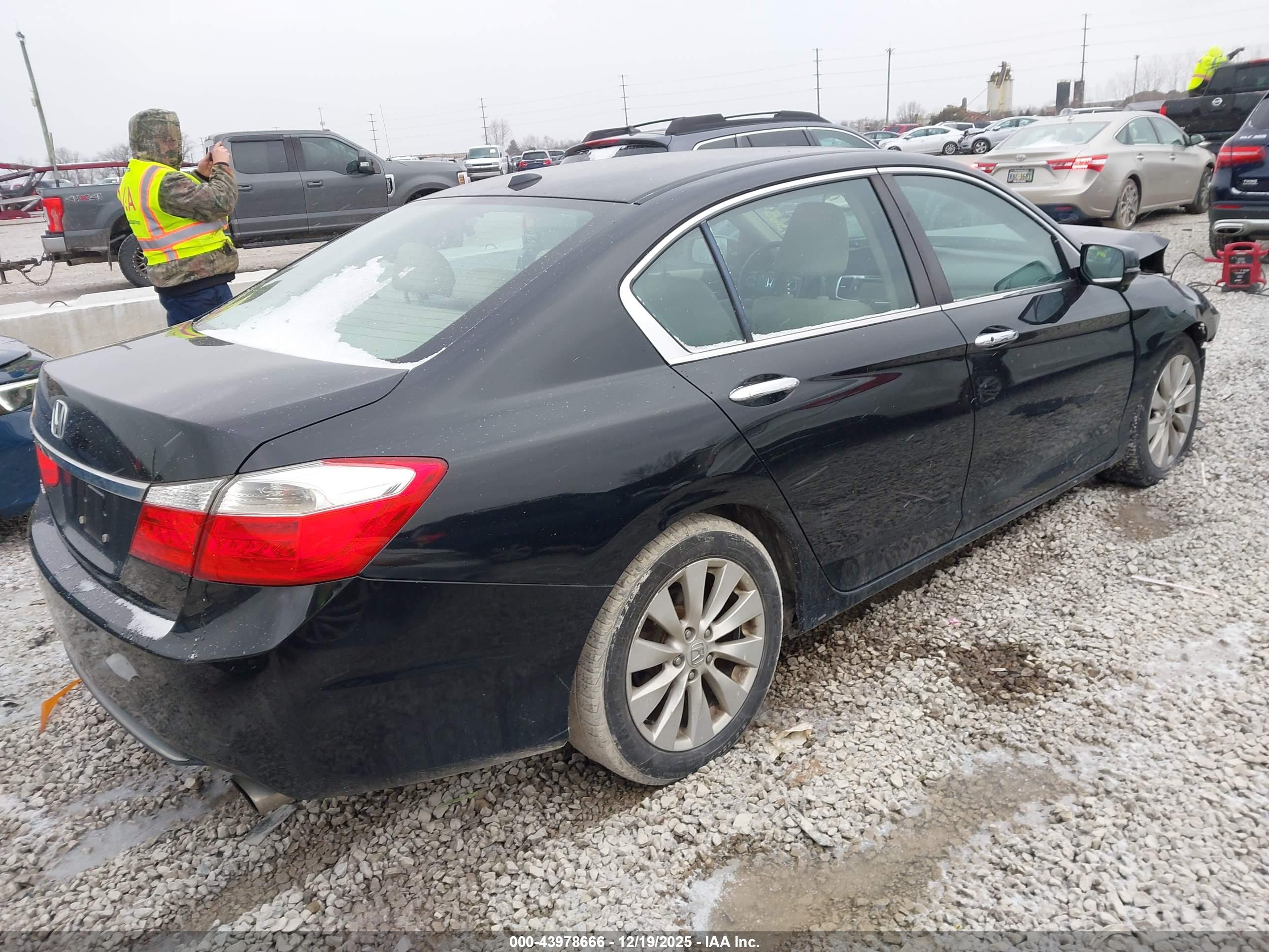 HONDA ACCORD image 4
