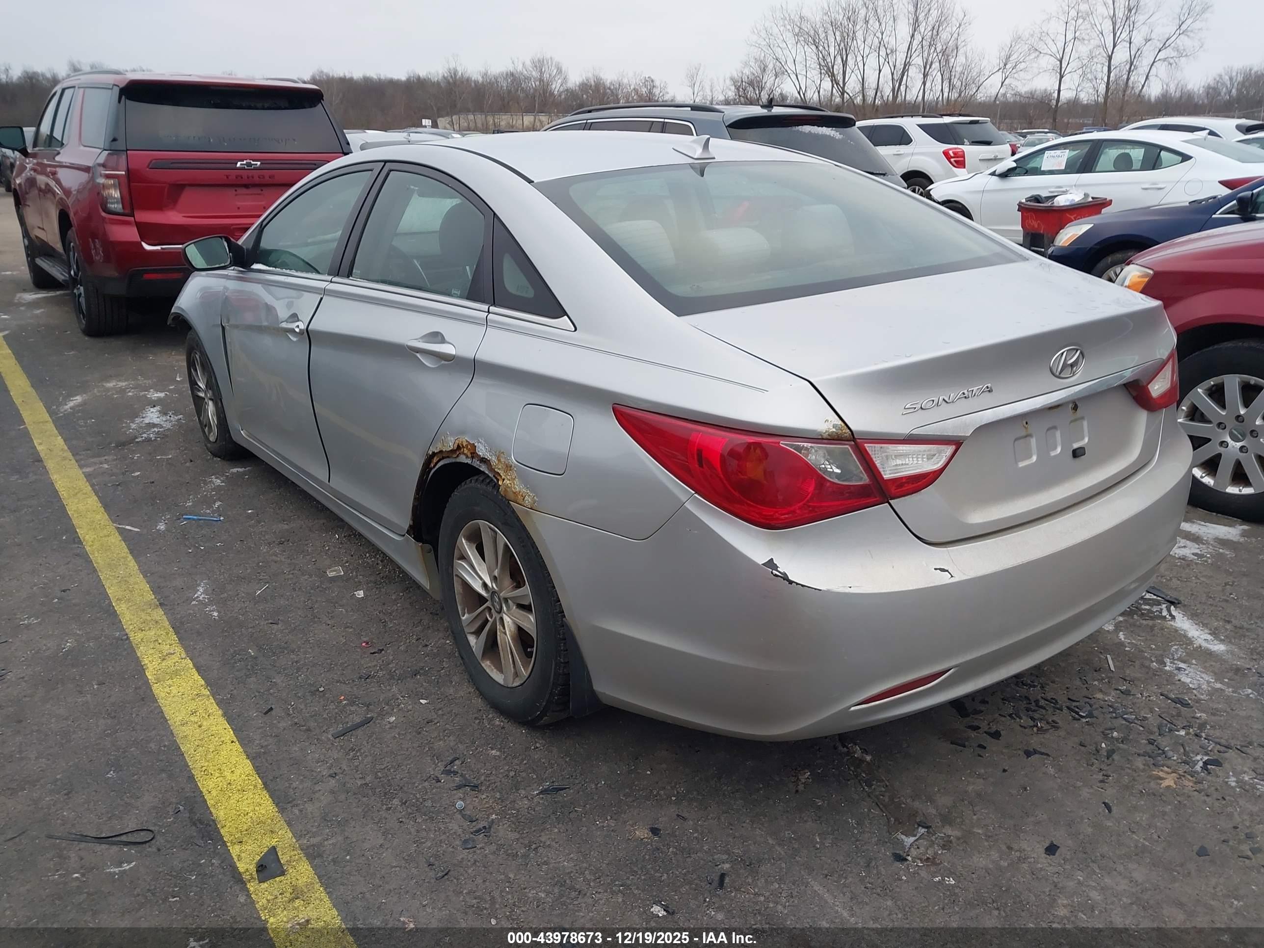 HYUNDAI SONATA image 3