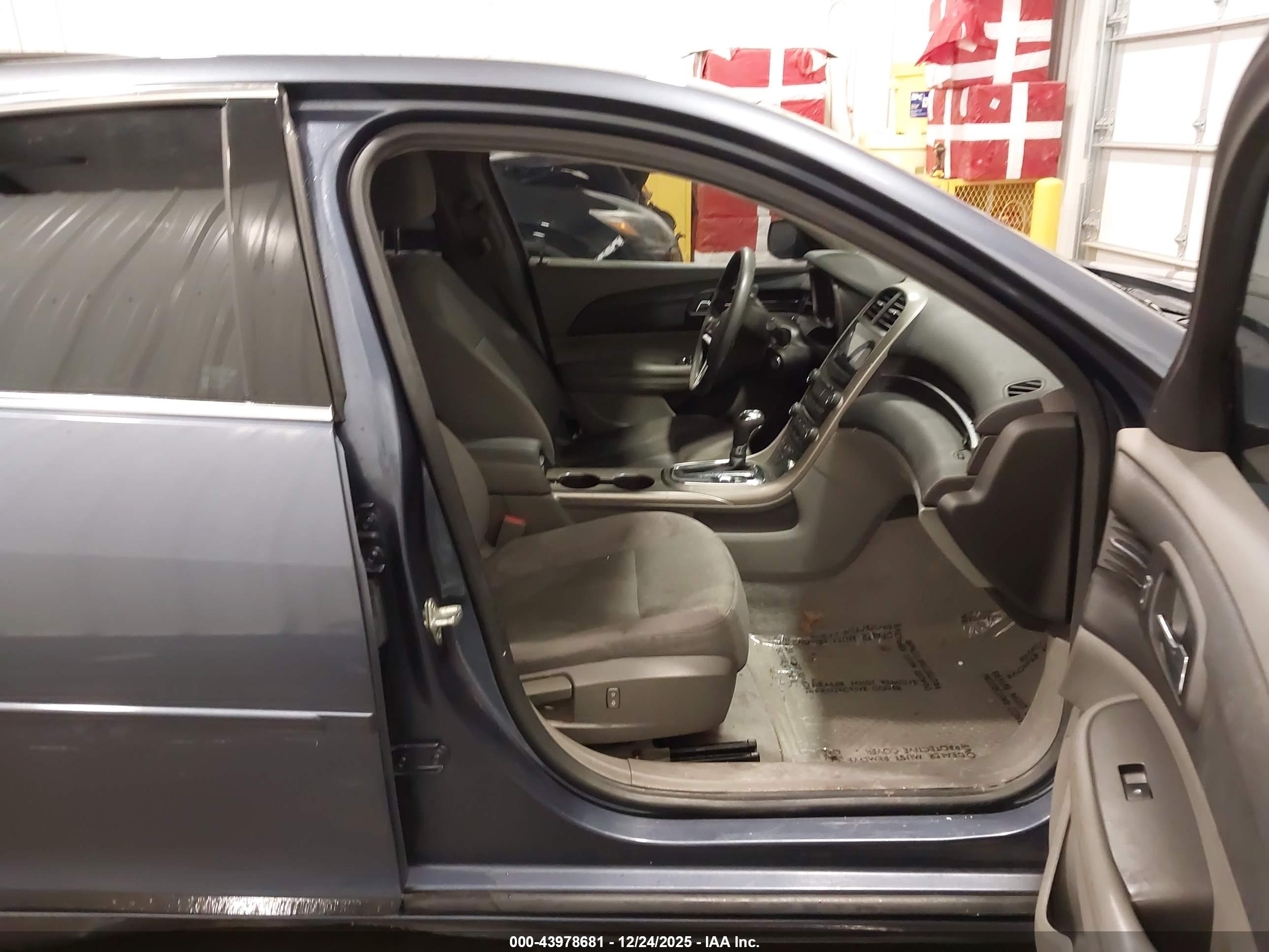 CHEVROLET MALIBU image 5
