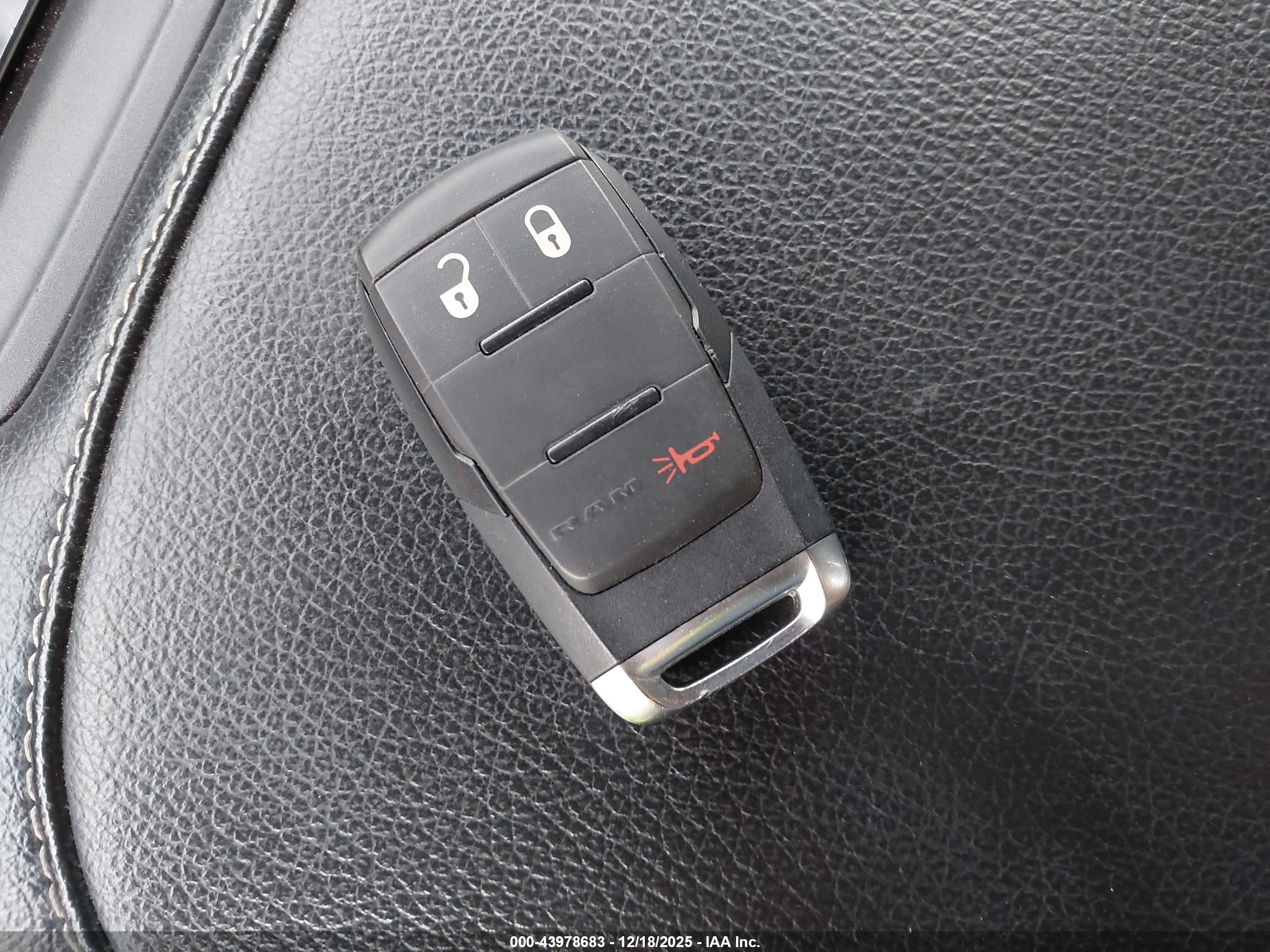 RAM 2500 image 11