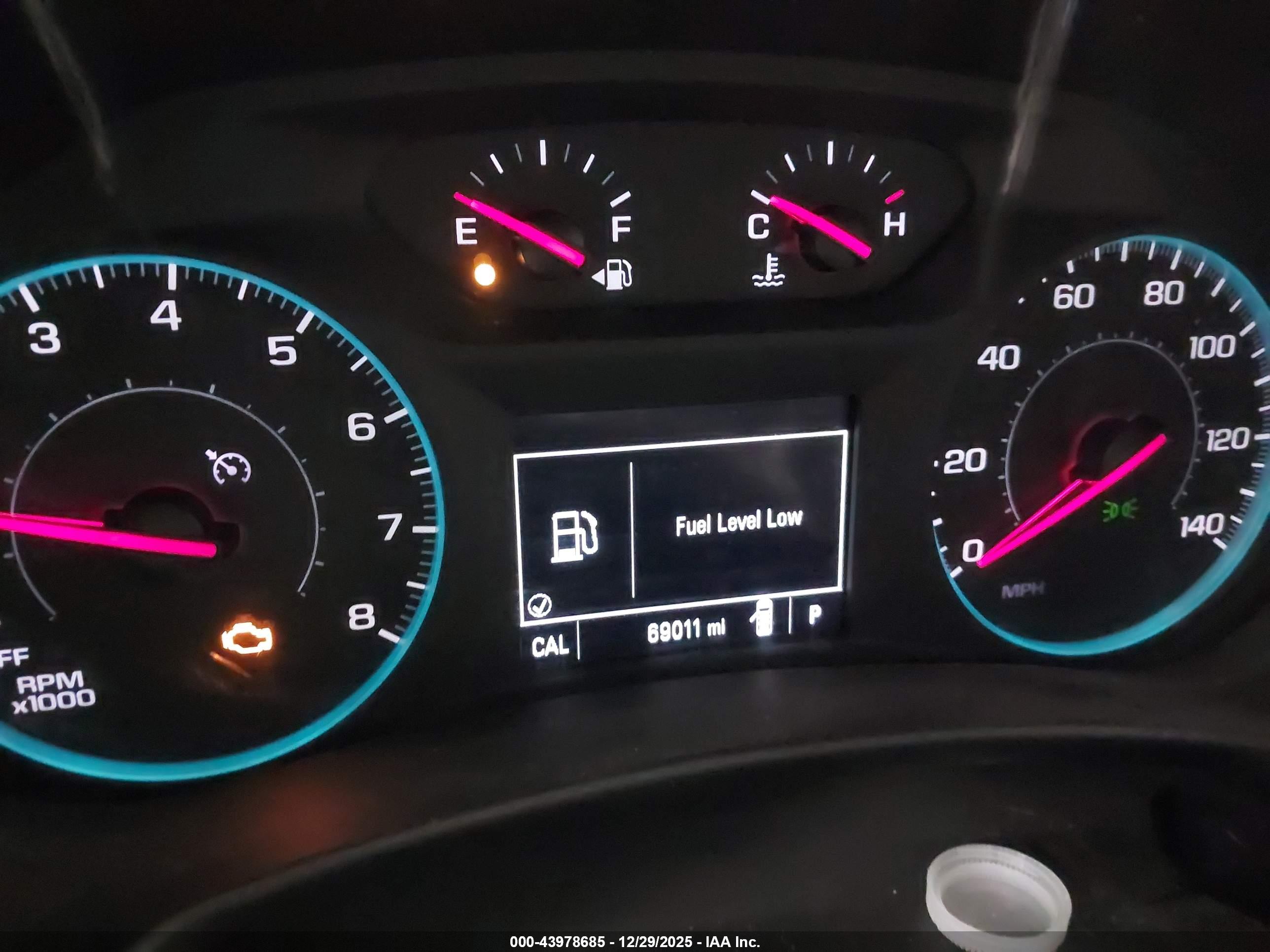 CHEVROLET EQUINOX image 7