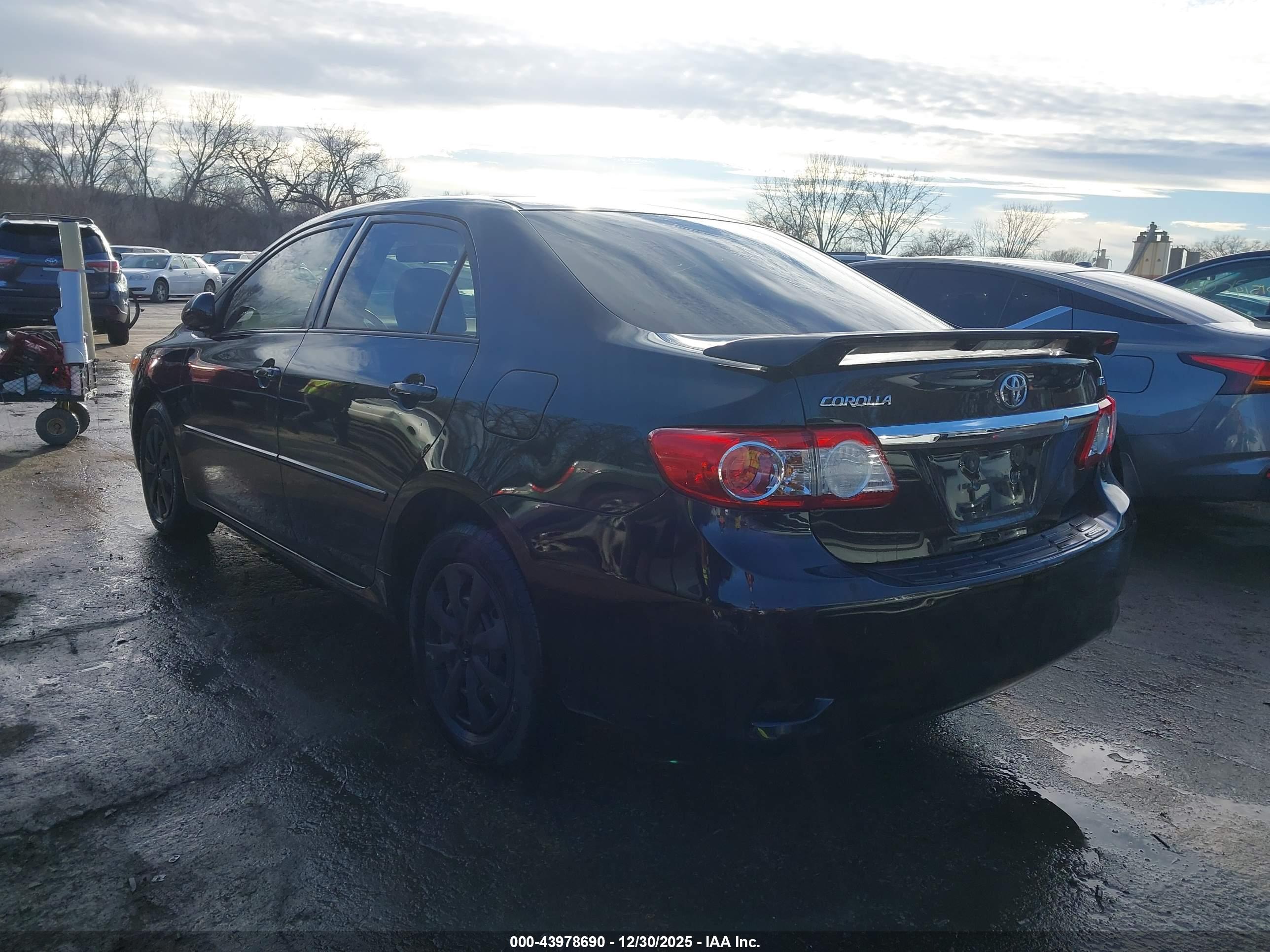 TOYOTA COROLLA image 3