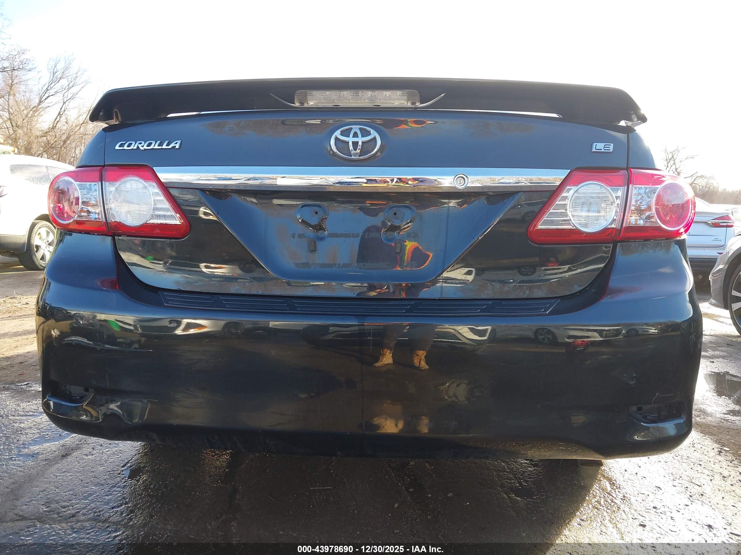 TOYOTA COROLLA image 6