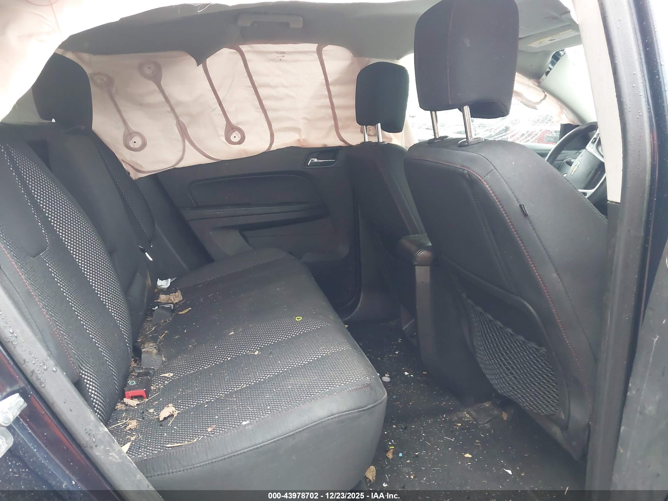 CHEVROLET EQUINOX image 8