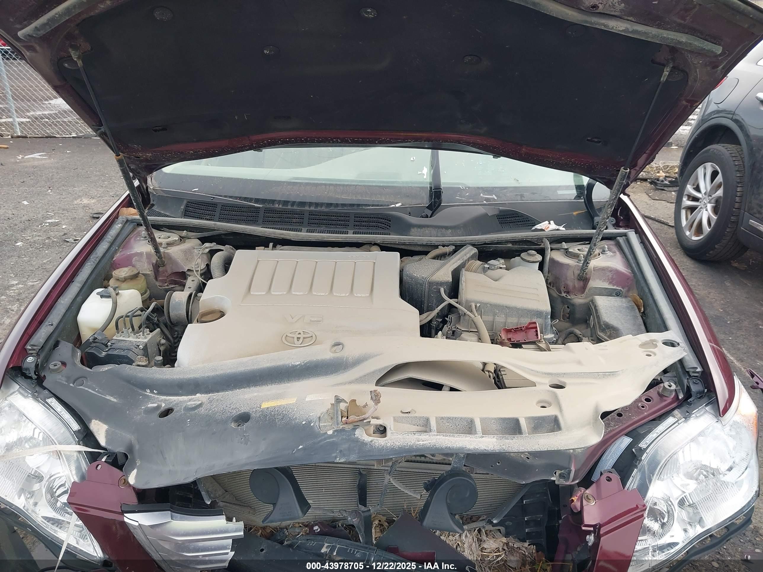 TOYOTA AVALON image 10