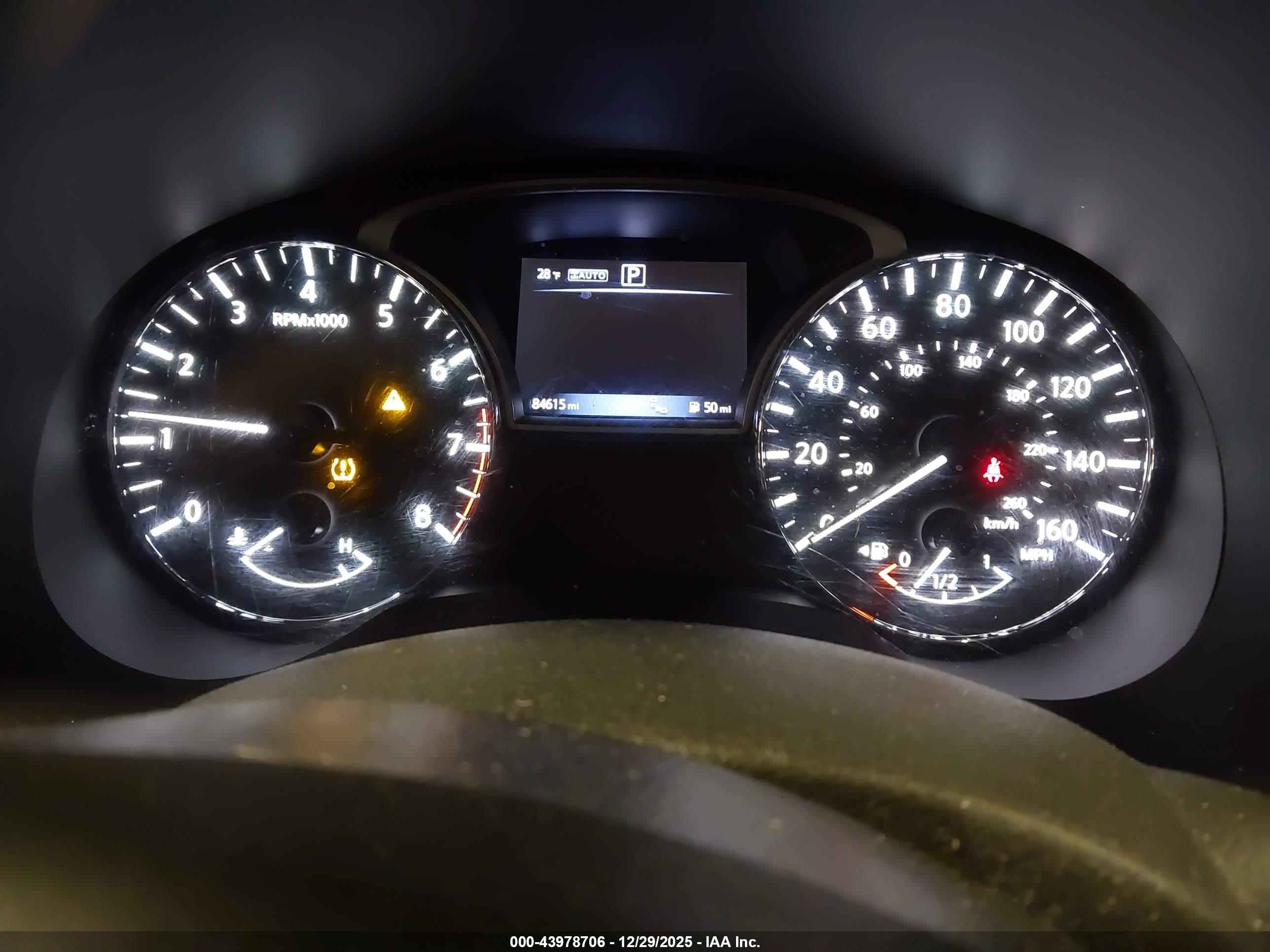 NISSAN PATHFINDER image 7