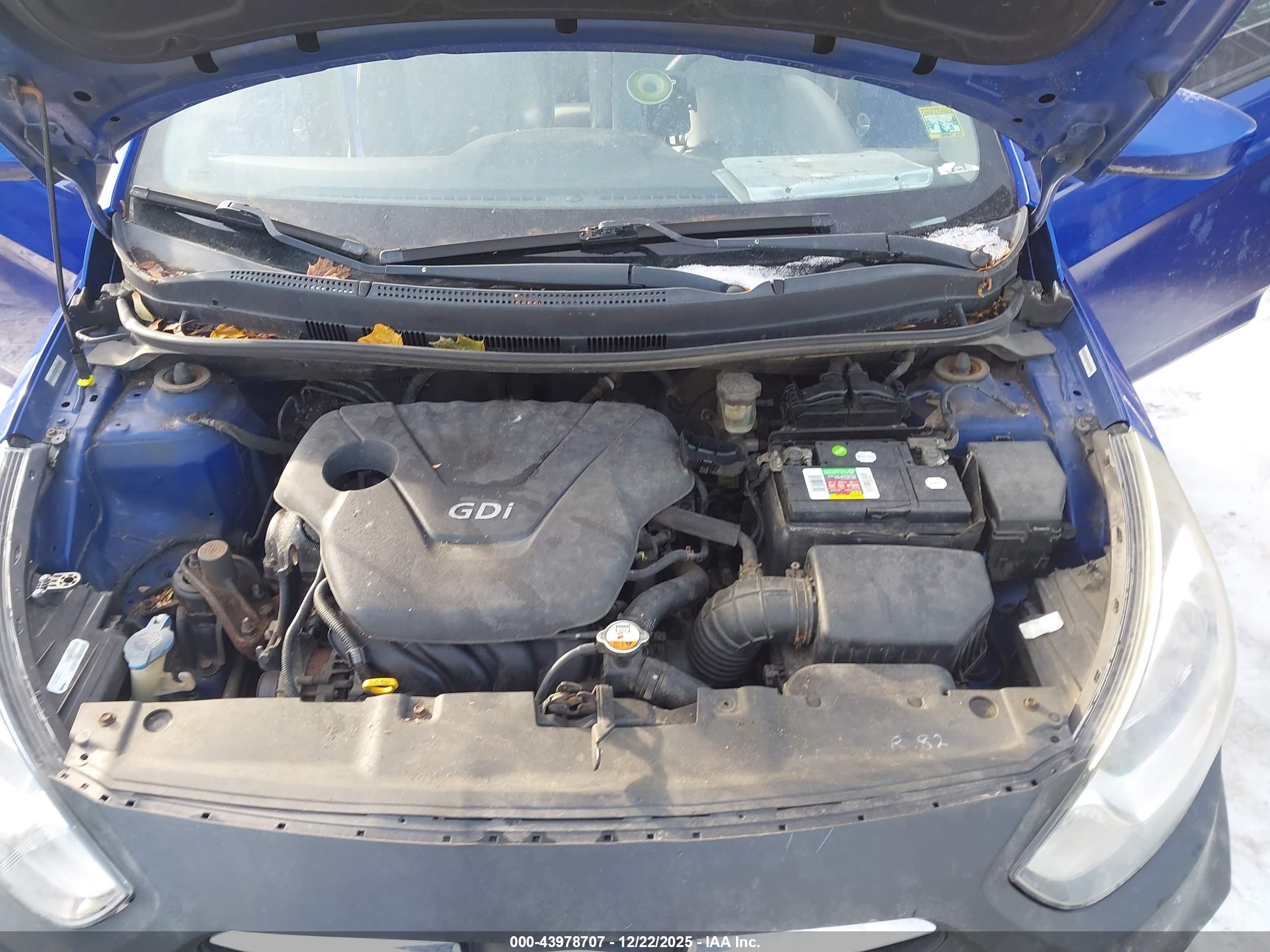 HYUNDAI ACCENT image 10