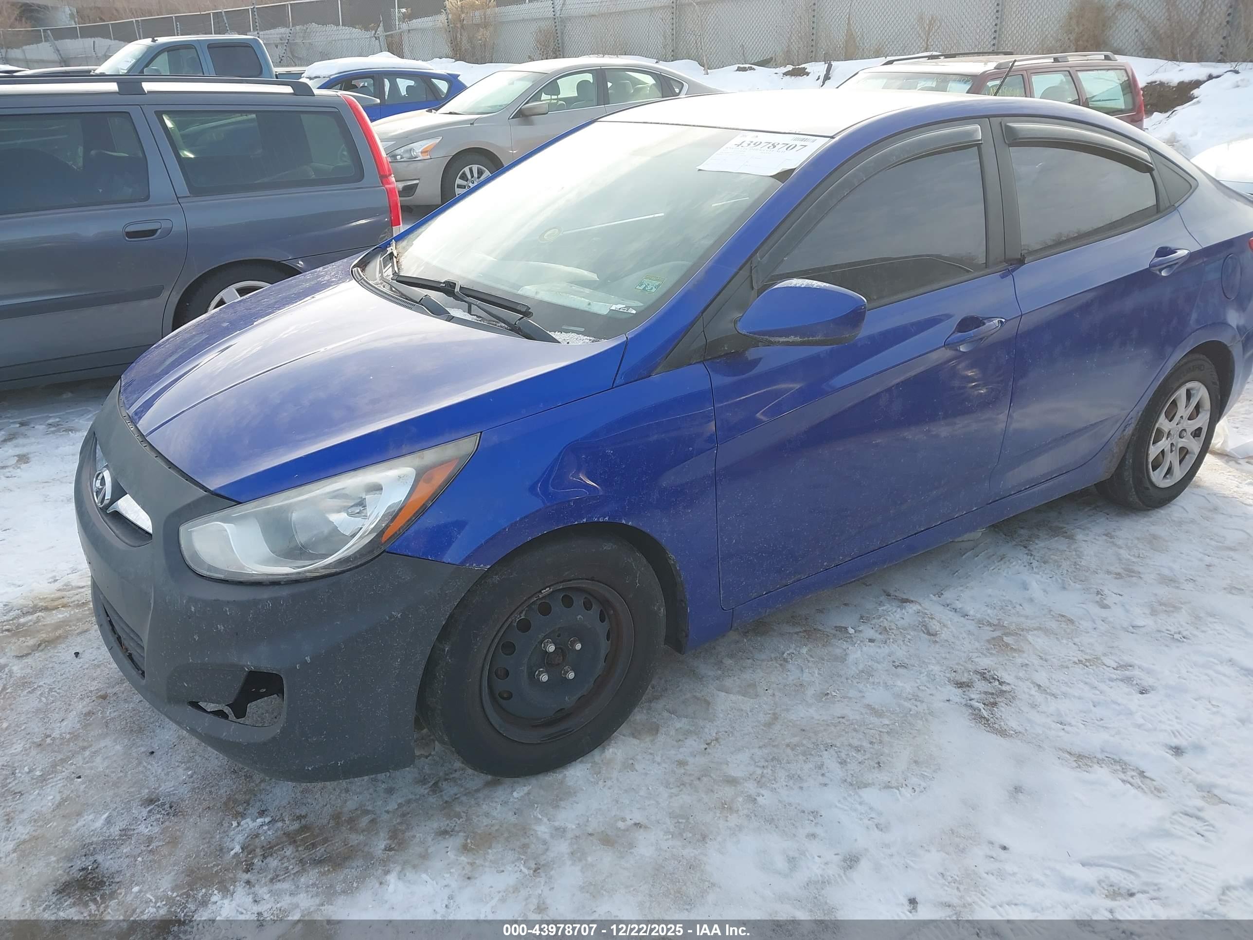 HYUNDAI ACCENT image 2