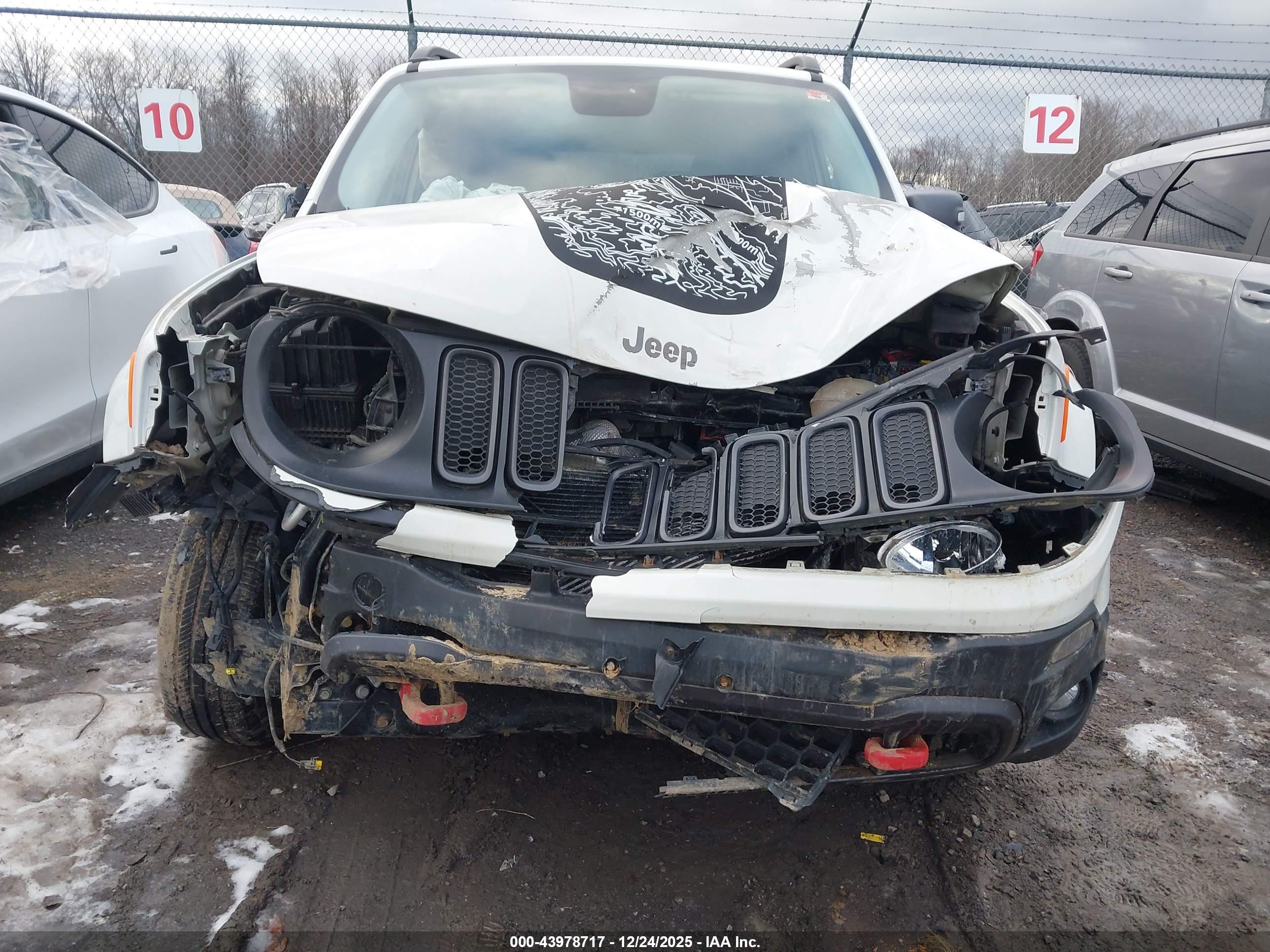 JEEP RENEGADE image 6