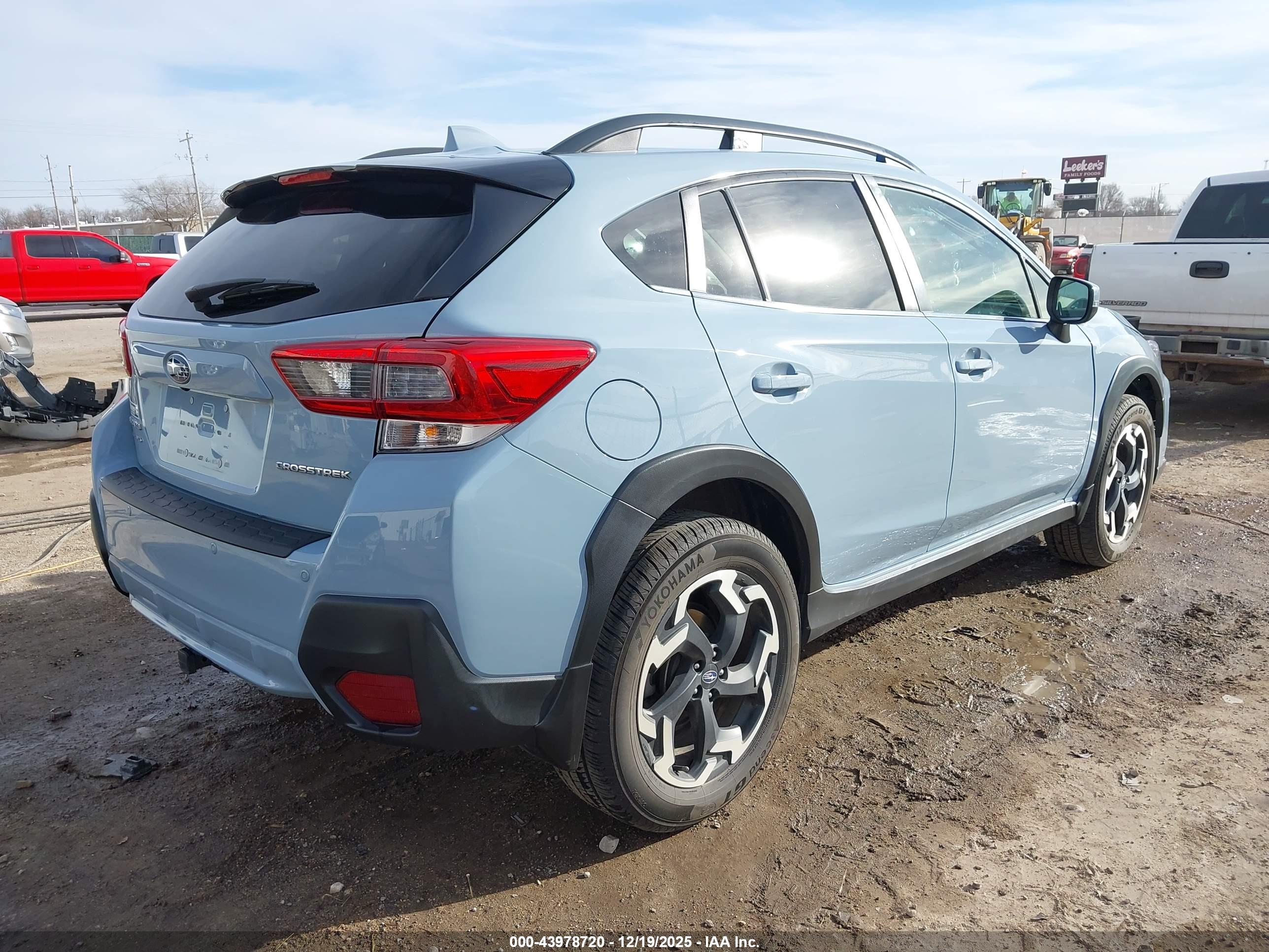 SUBARU CROSSTREK image 4
