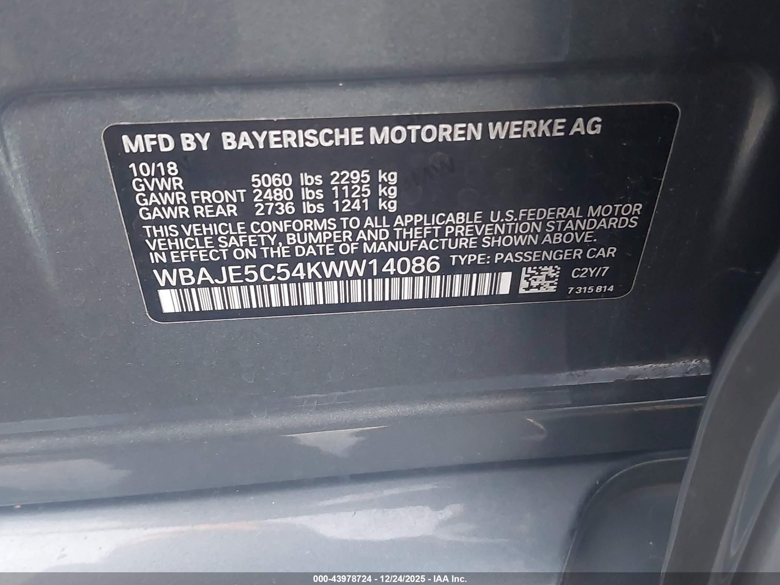 BMW 540I image 9