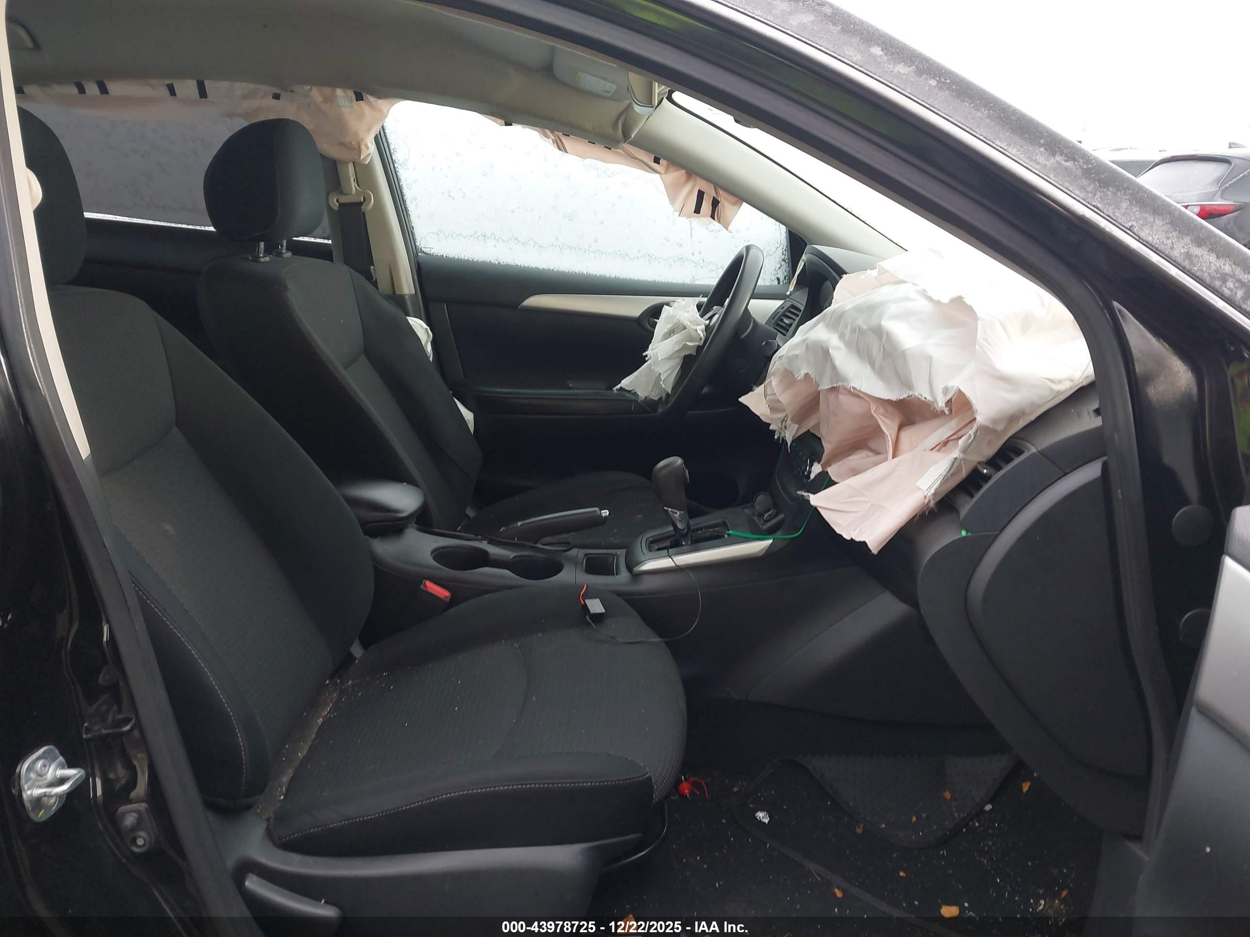 NISSAN SENTRA image 5