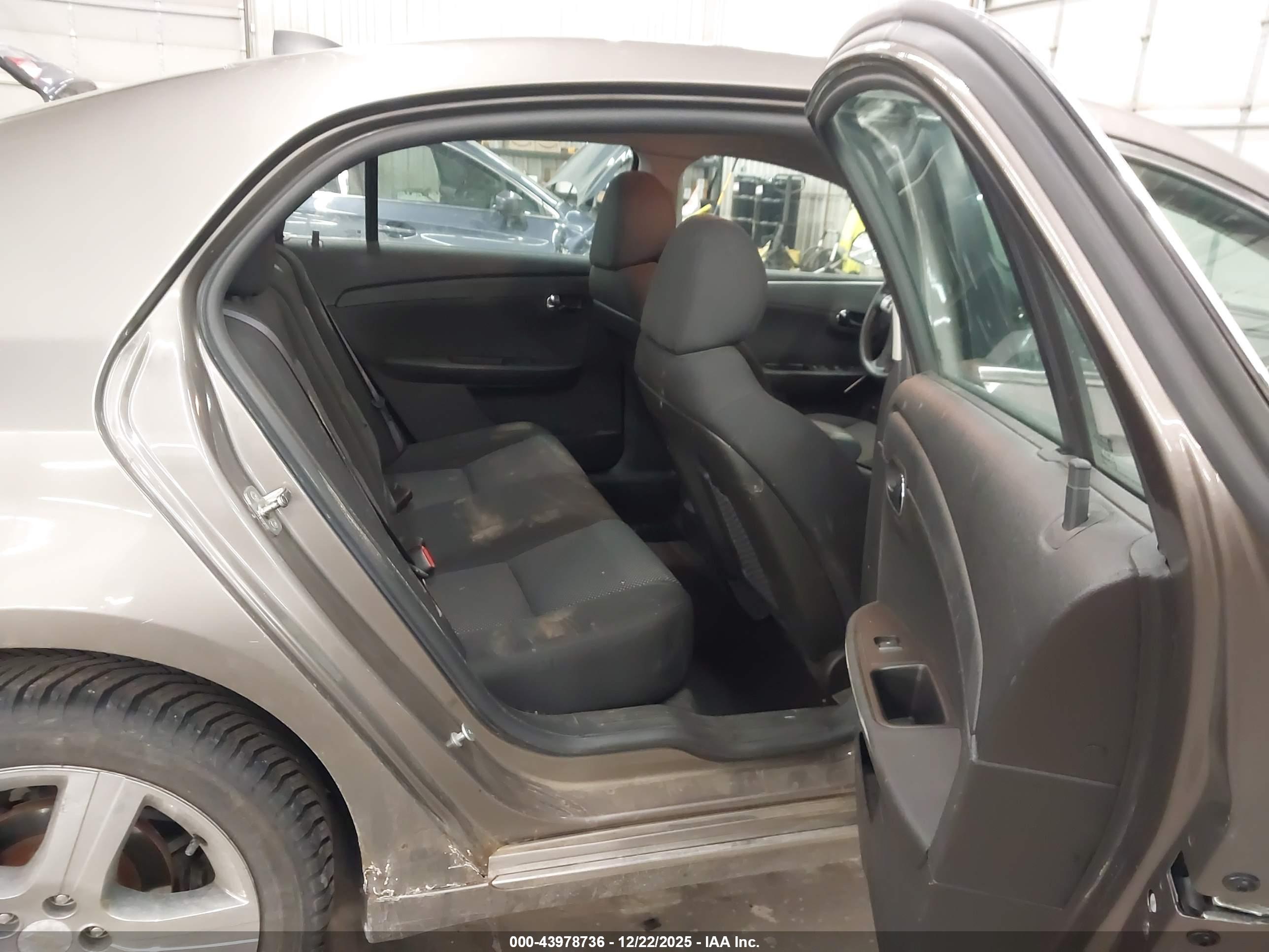CHEVROLET MALIBU image 8