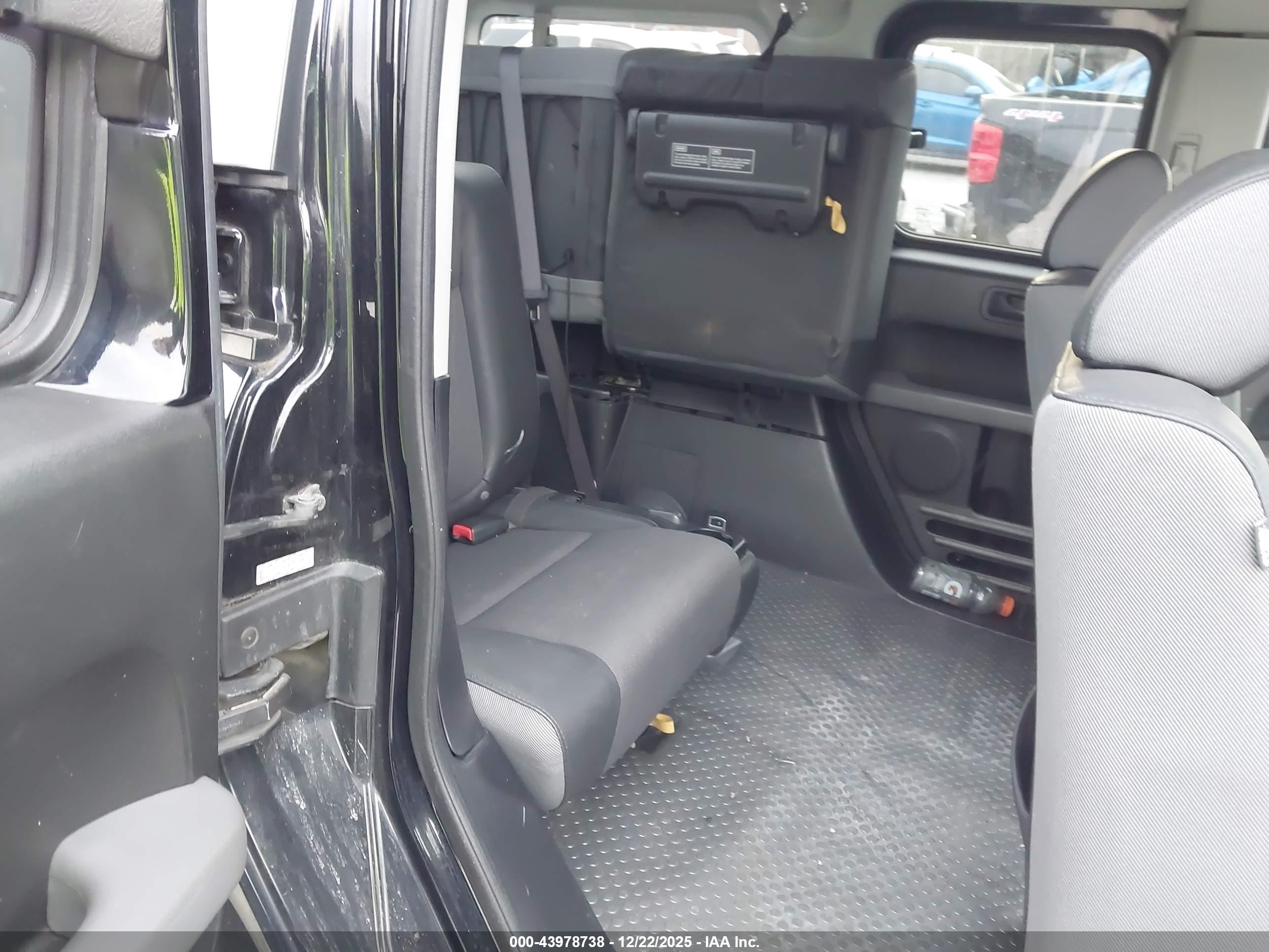 HONDA ELEMENT image 8