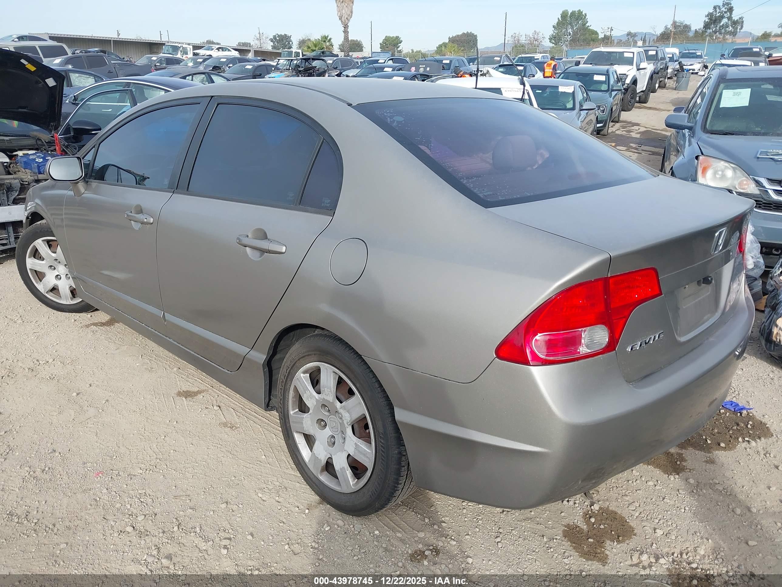 HONDA CIVIC image 3