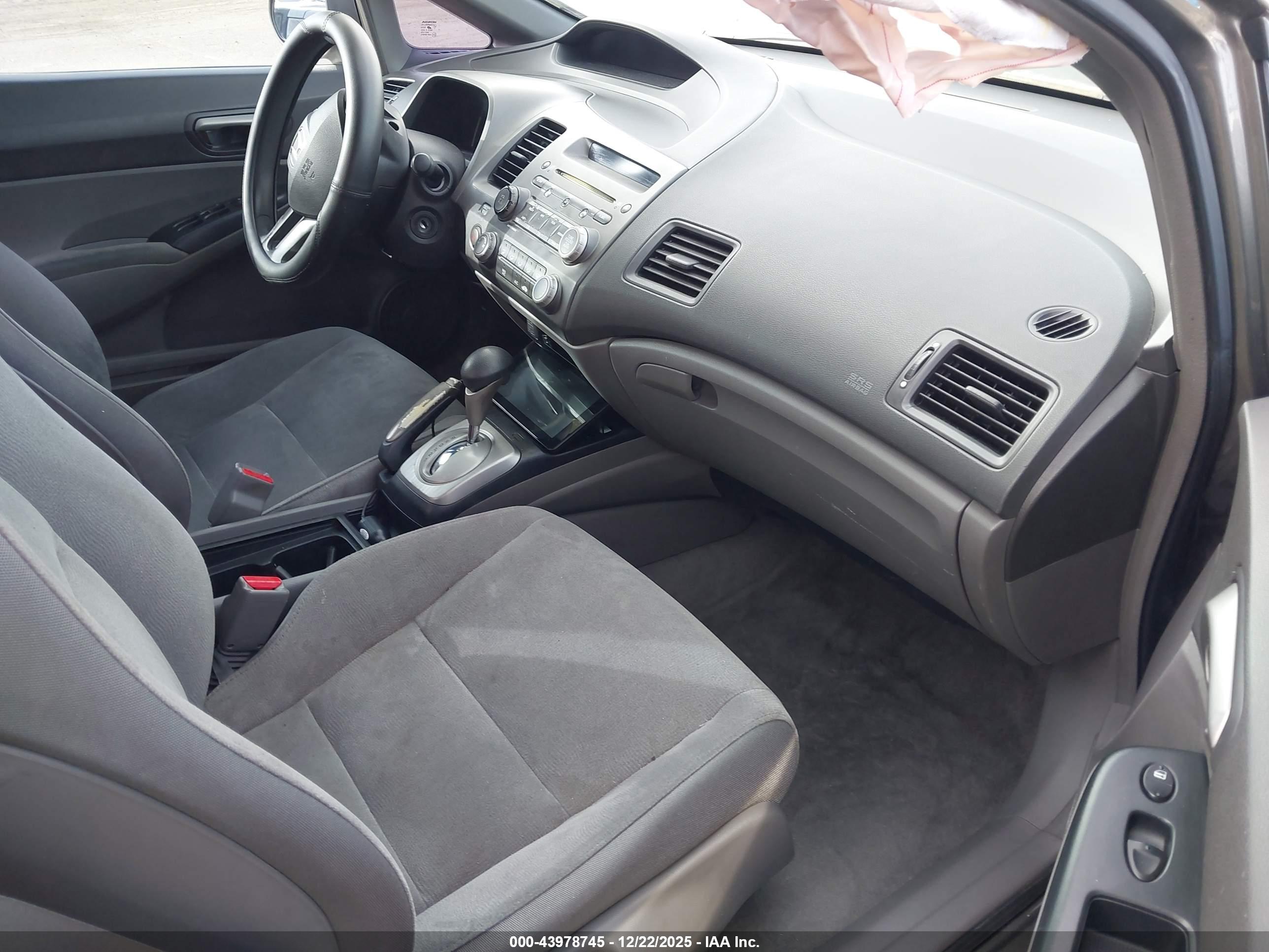 HONDA CIVIC image 5