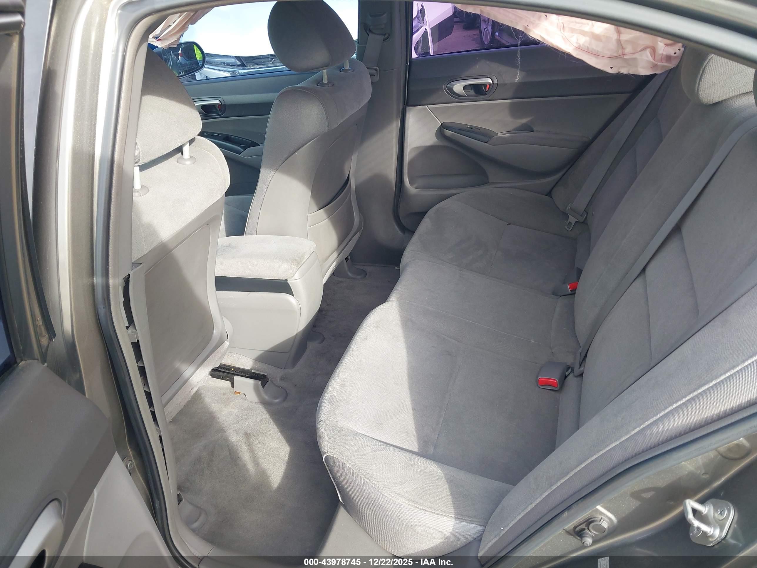 HONDA CIVIC image 8