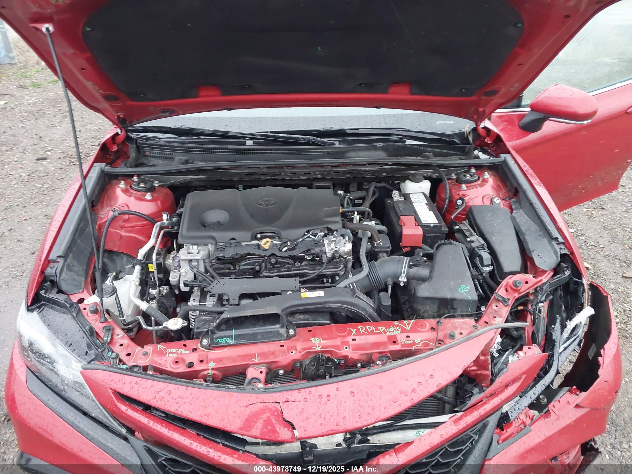 TOYOTA CAMRY image 10