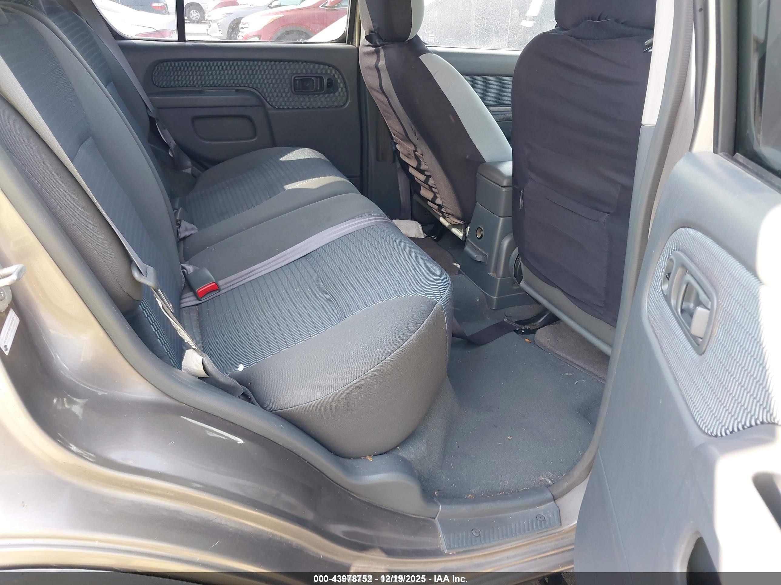 NISSAN XTERRA image 8