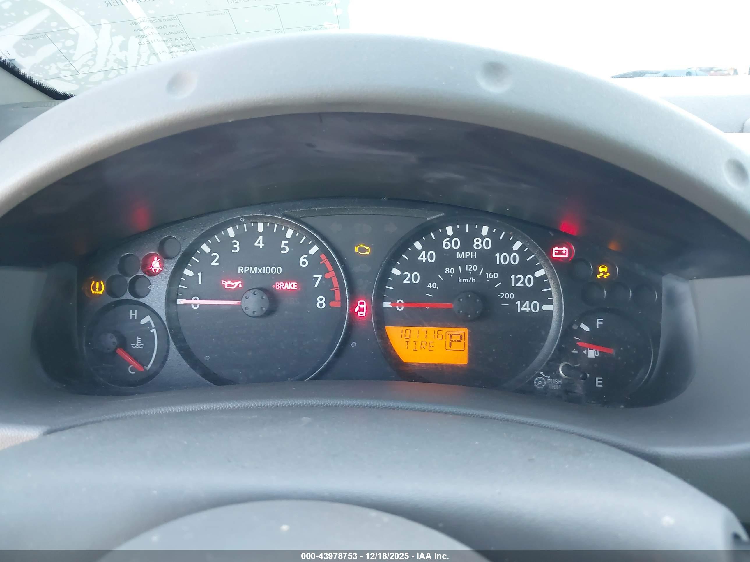 NISSAN FRONTIER image 7