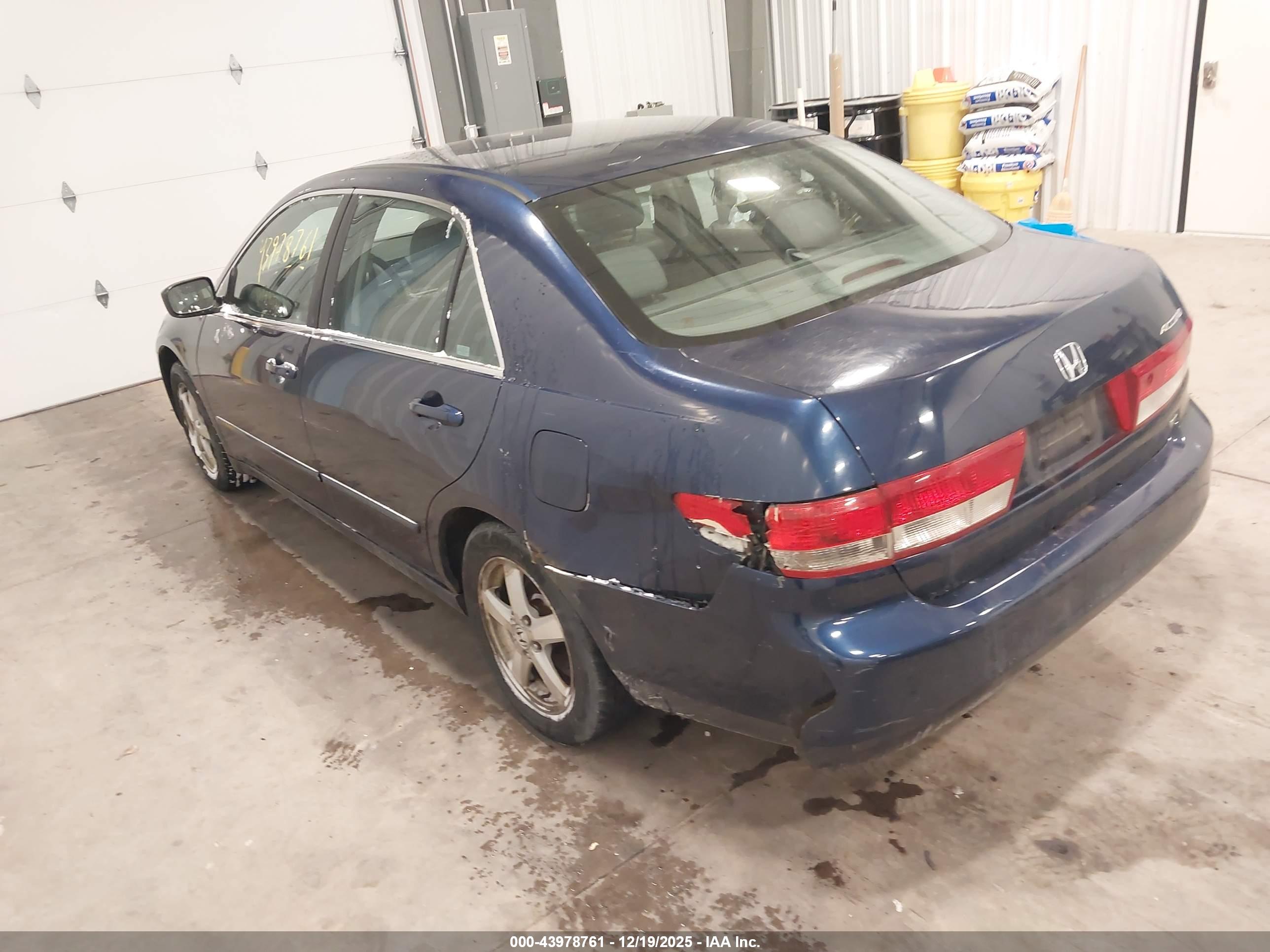 HONDA ACCORD image 3