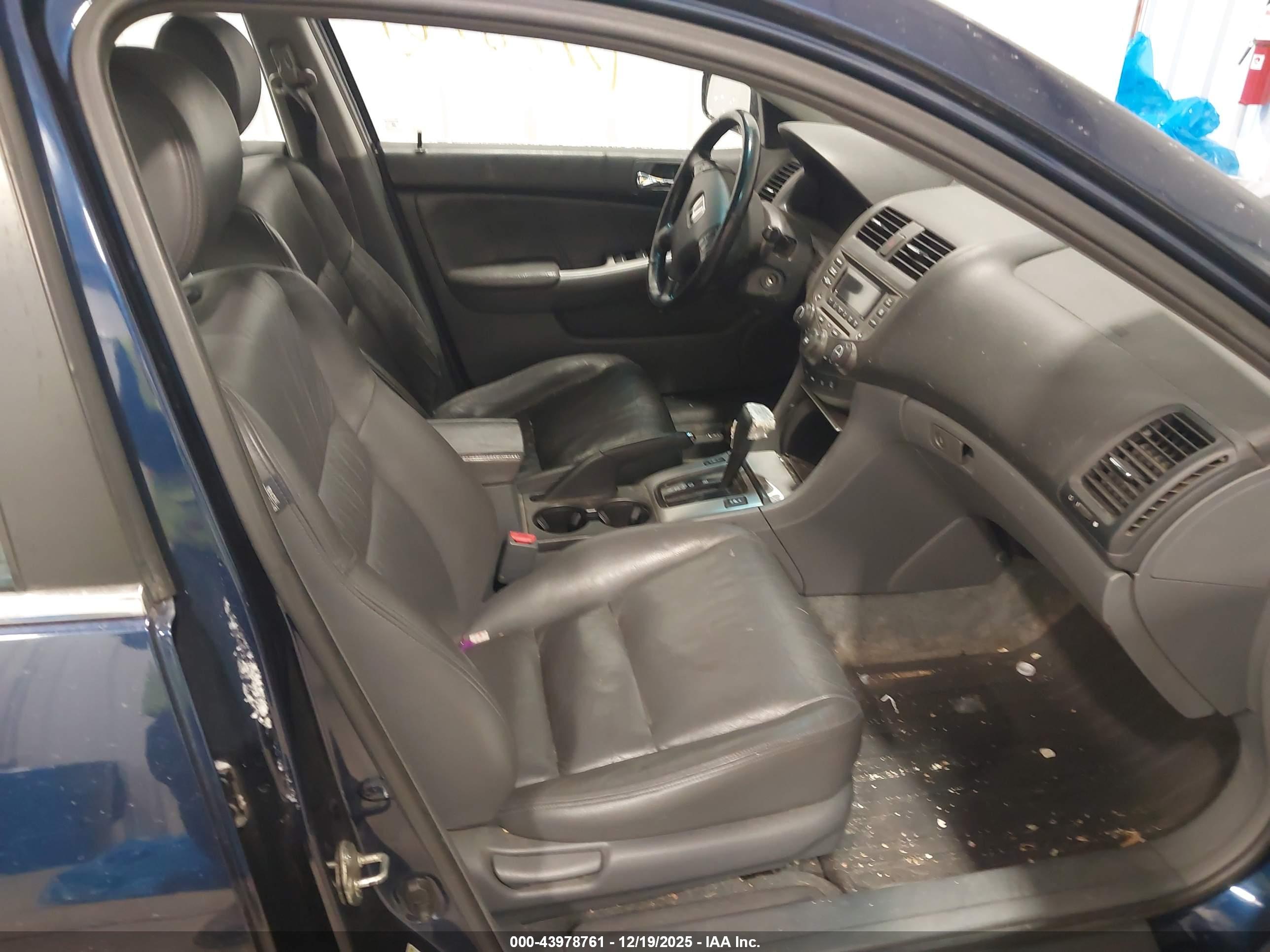 HONDA ACCORD image 5
