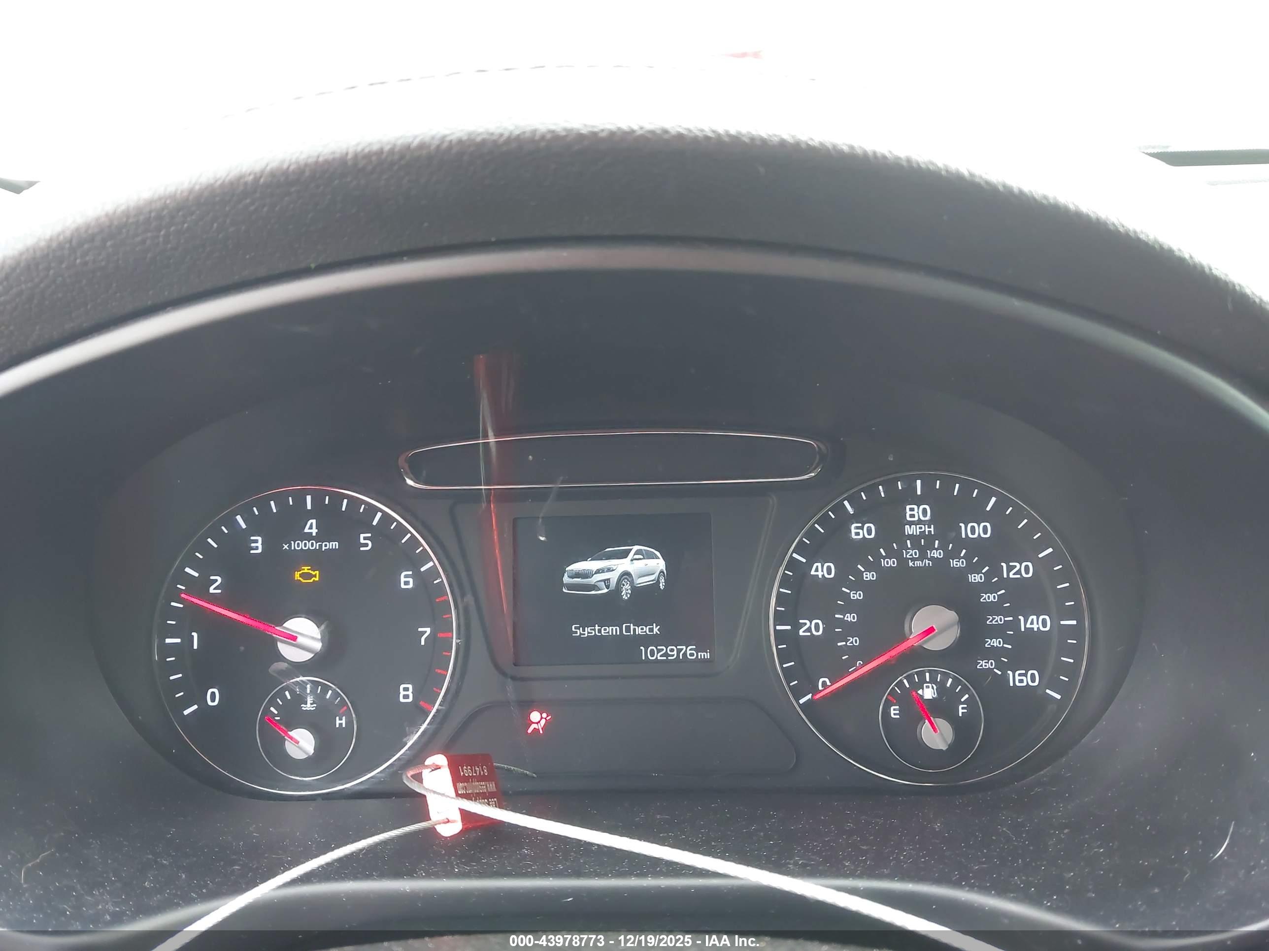 KIA SORENTO image 7