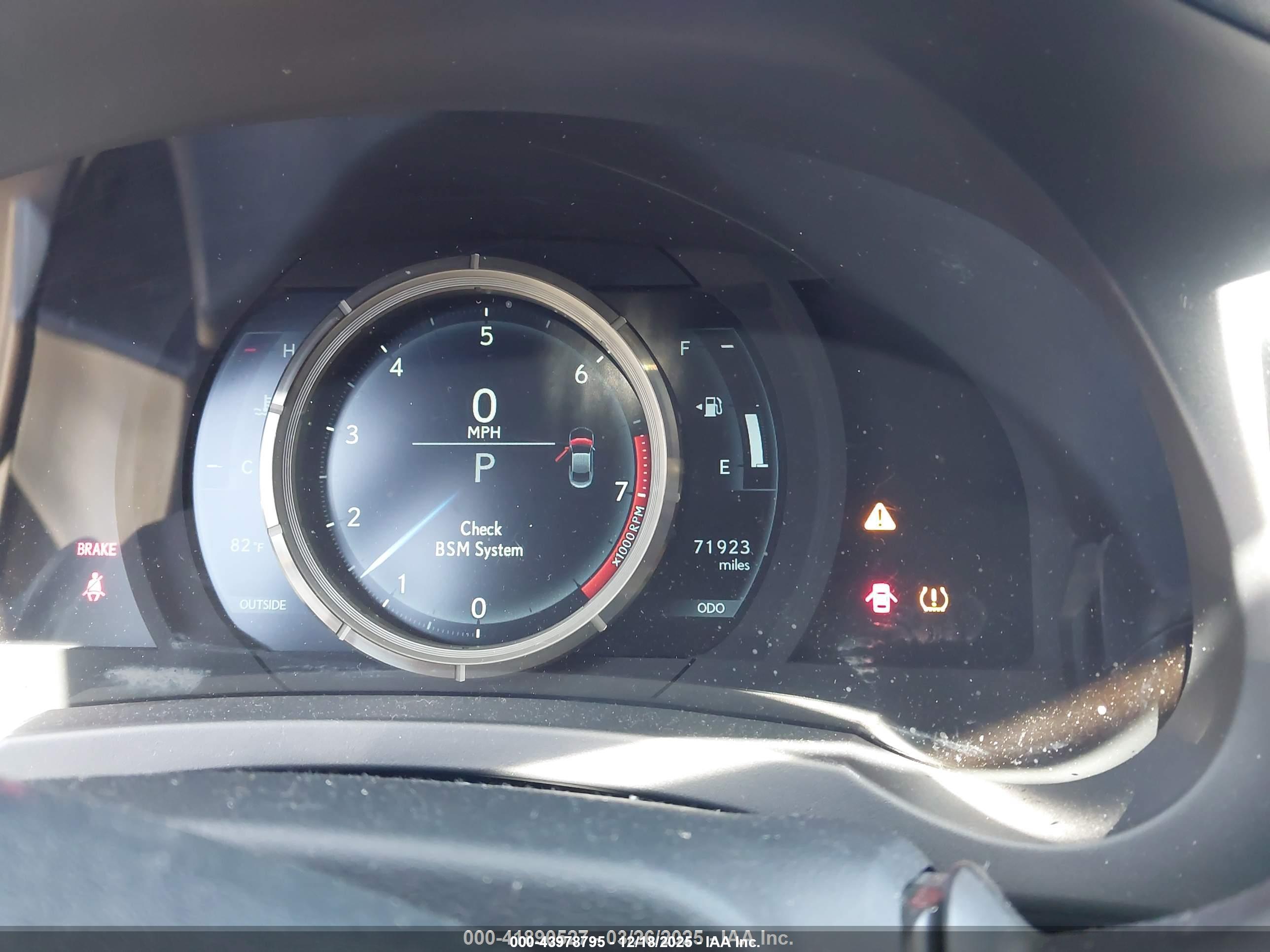 LEXUS RC image 7