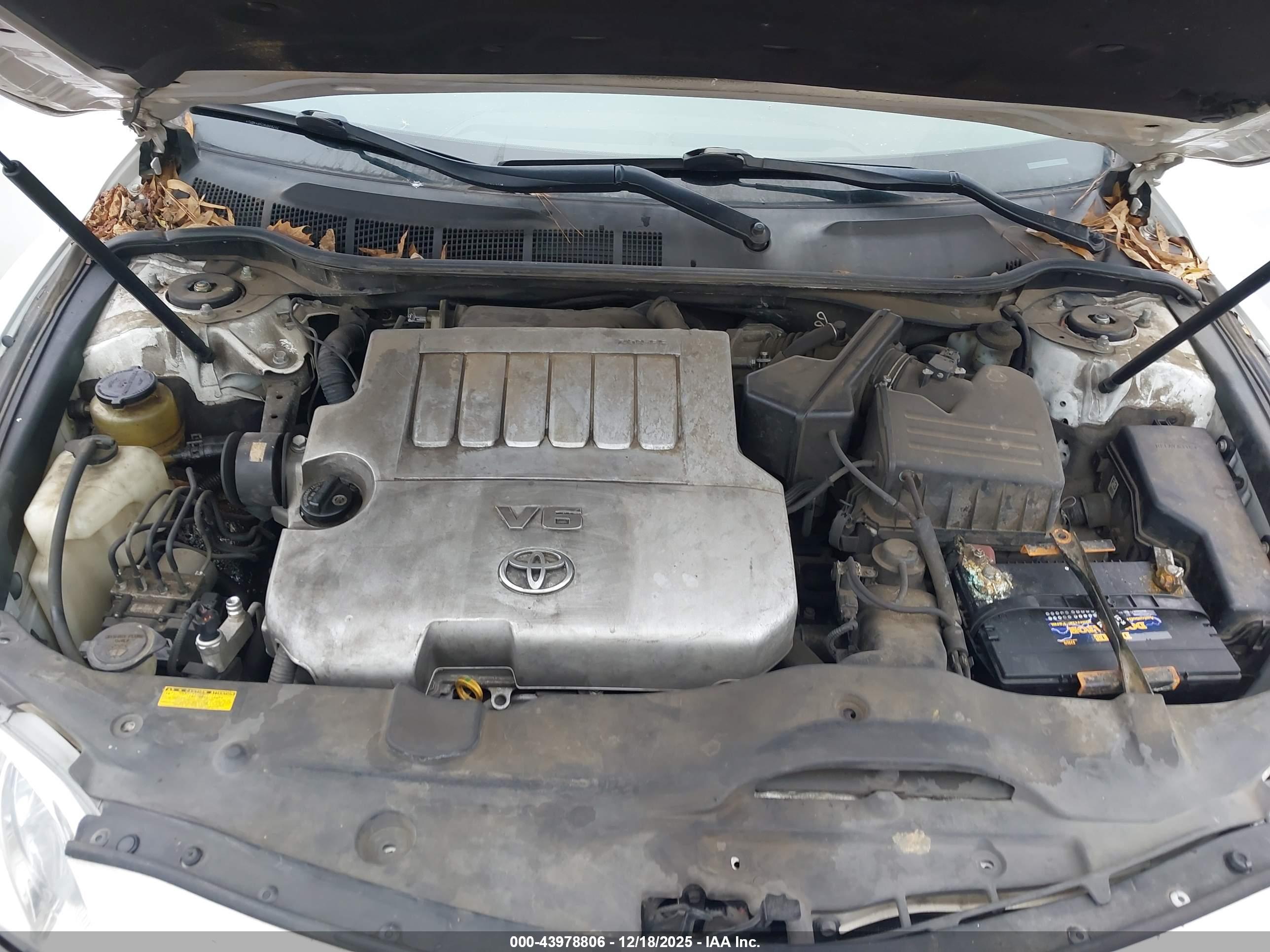 TOYOTA CAMRY image 10