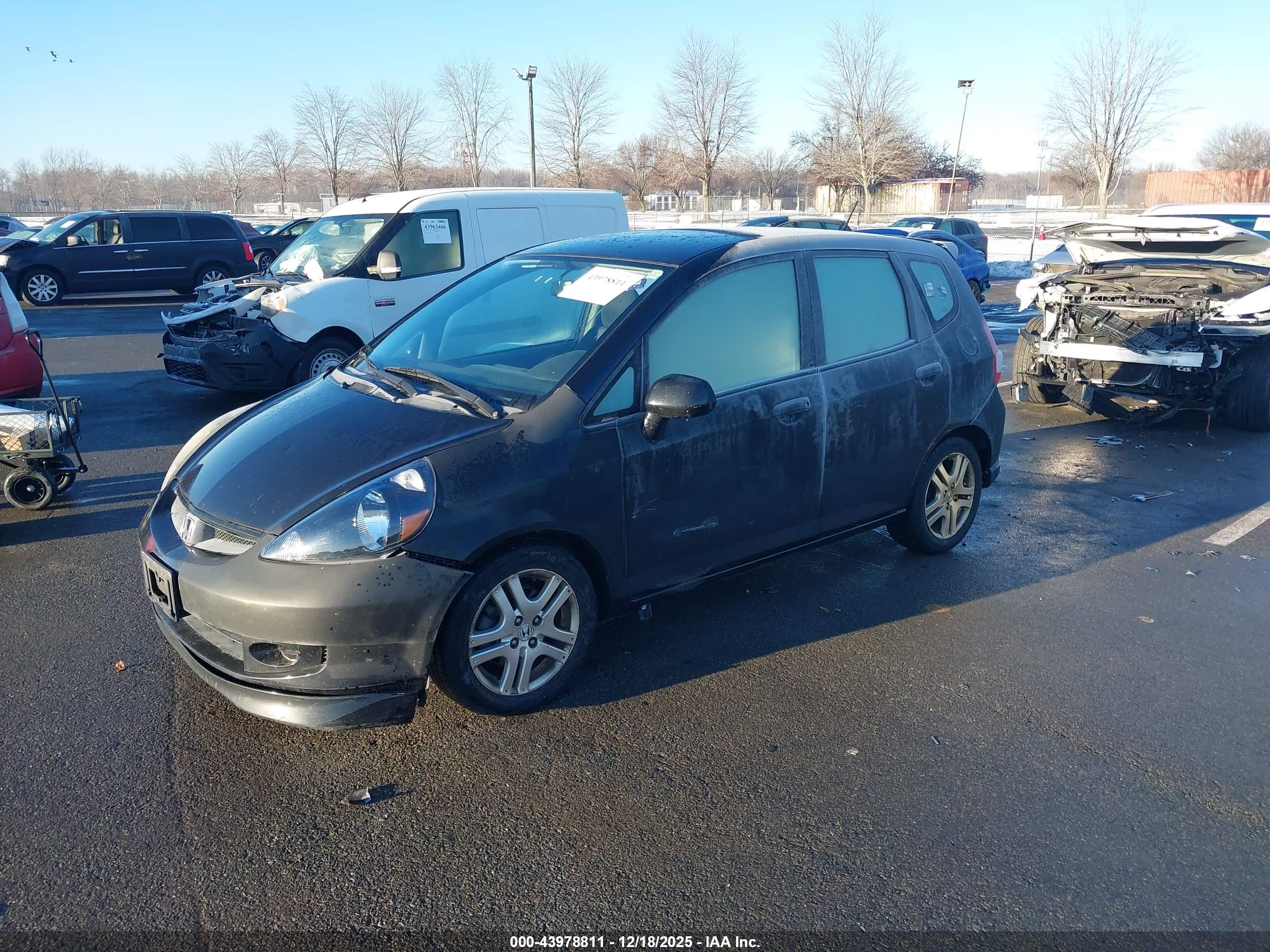 HONDA FIT image 2