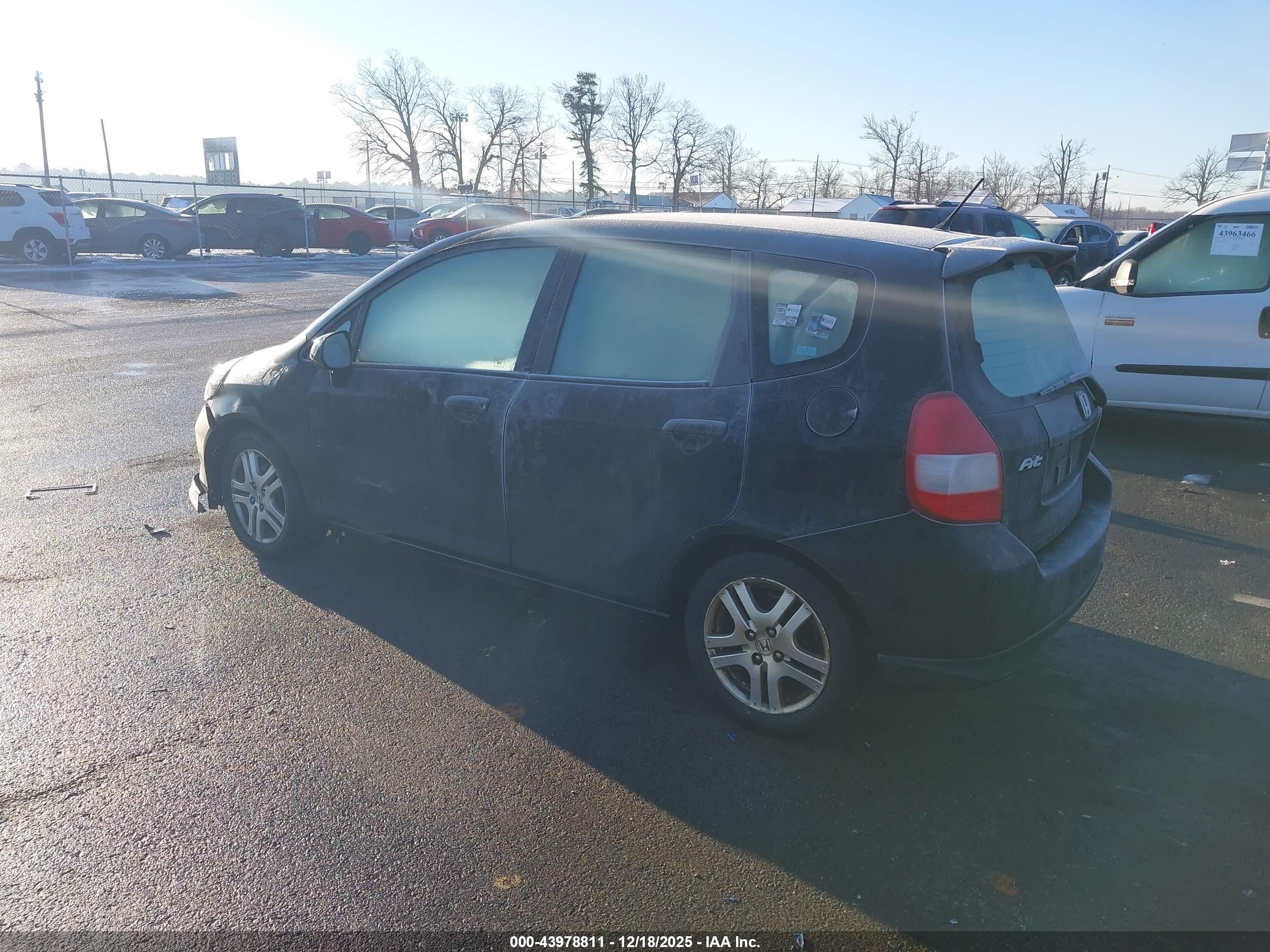 HONDA FIT image 3