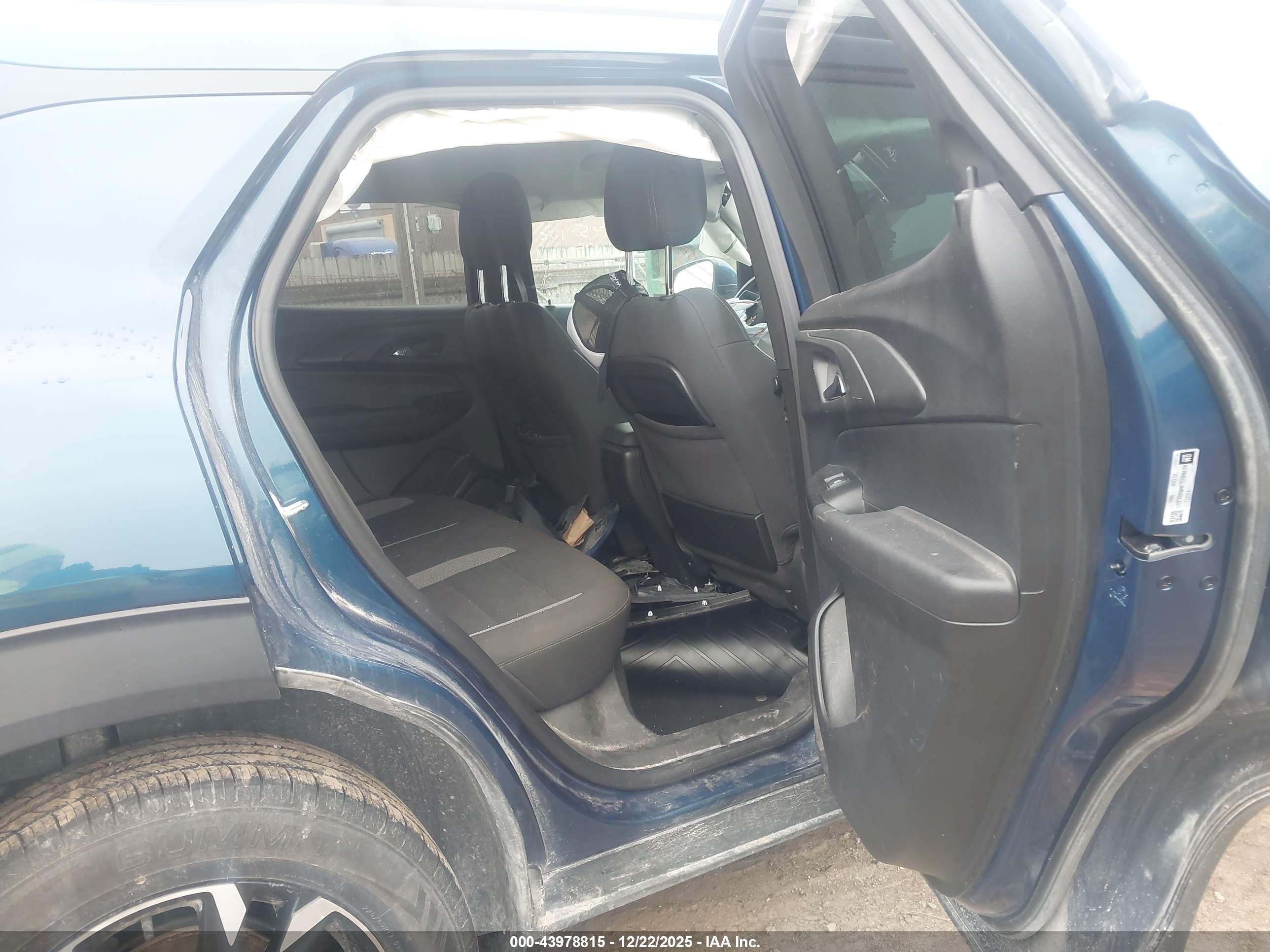 CHEVROLET TRAILBLAZER image 8