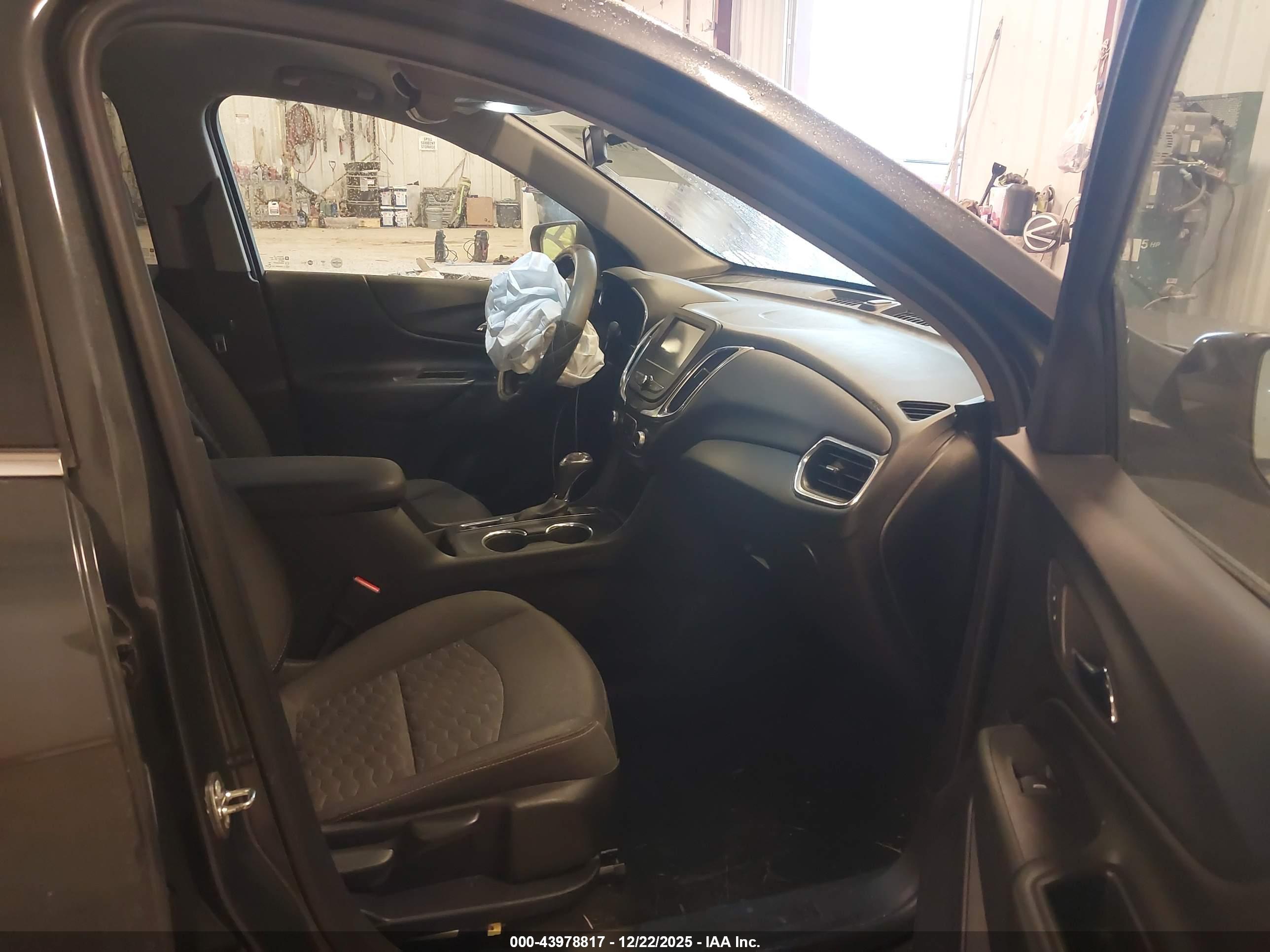 CHEVROLET EQUINOX image 5
