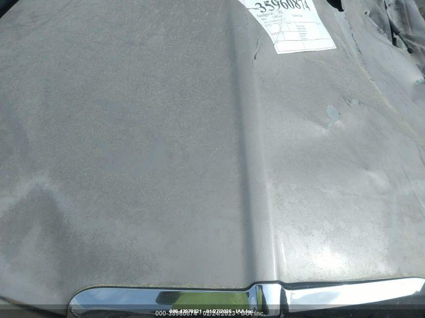 LINCOLN TOWN image 9