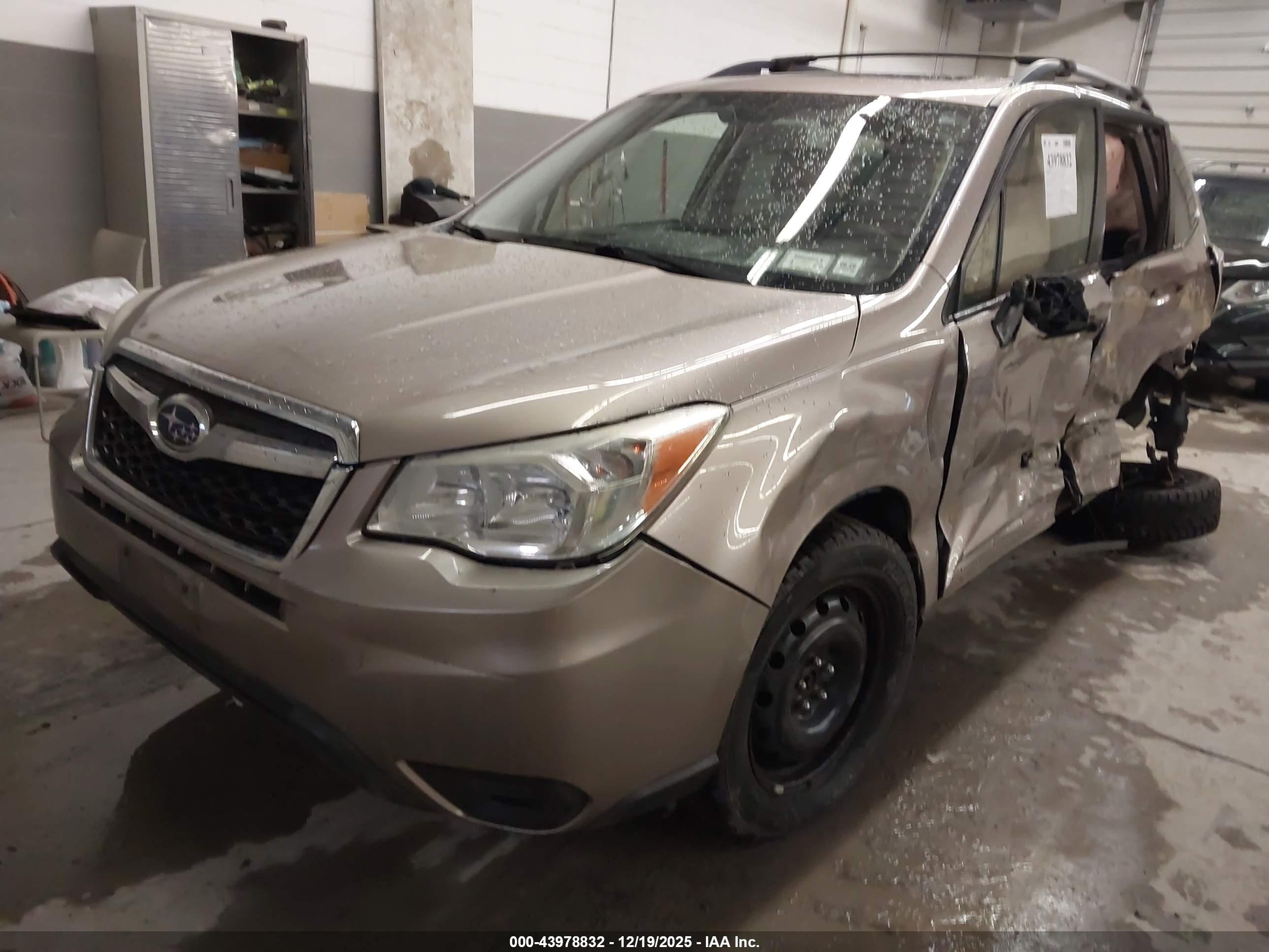 SUBARU FORESTER image 2