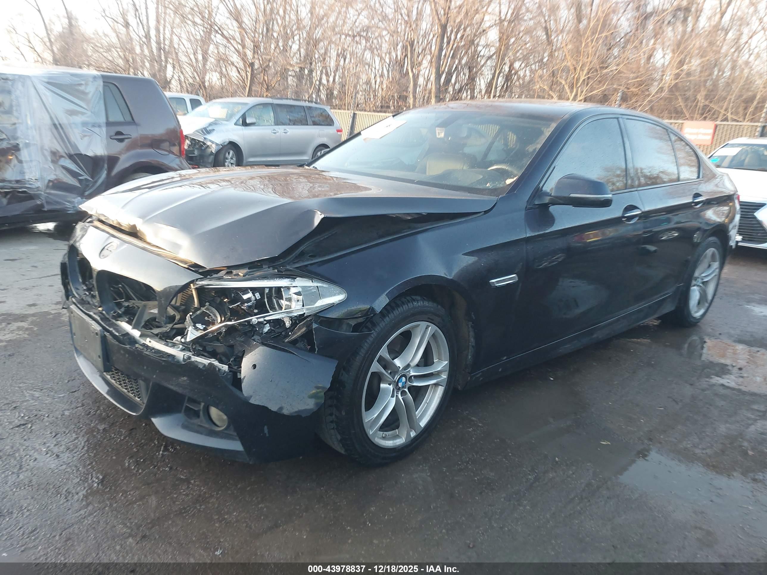 BMW 528I image 2