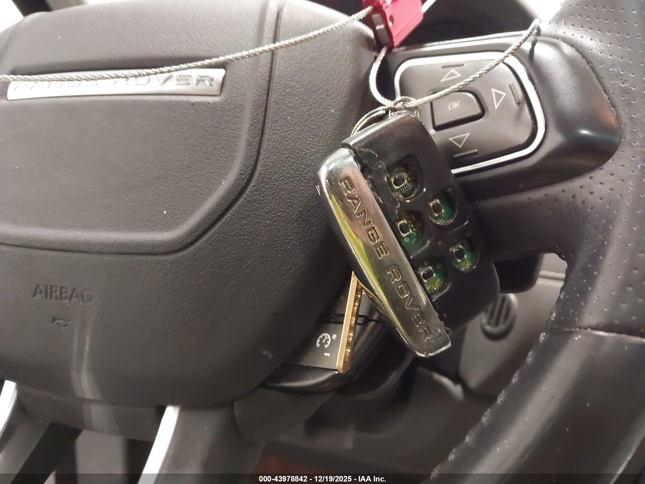 LAND ROVER image 11