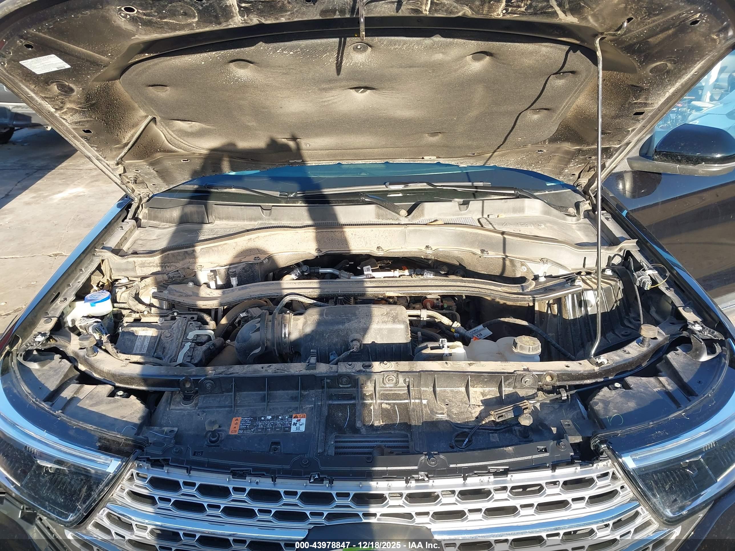 FORD EXPLORER image 10