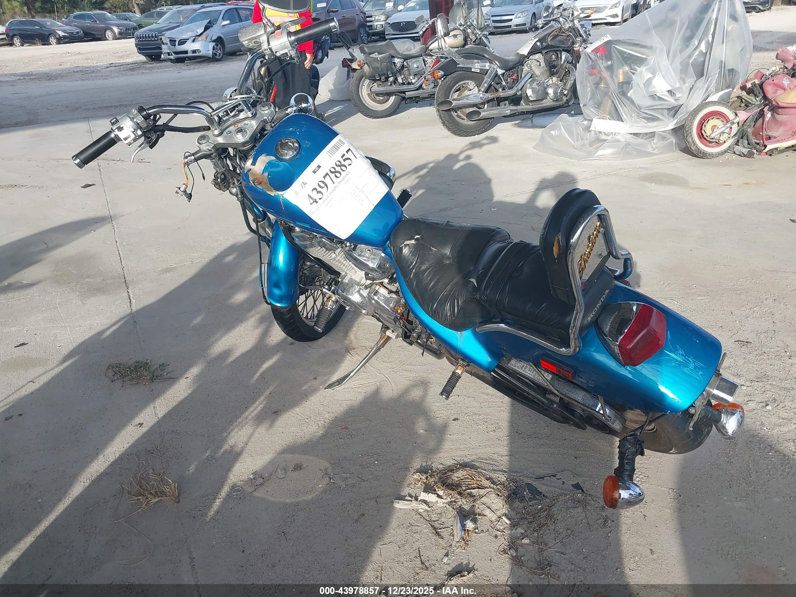 HONDA VT600 image 3