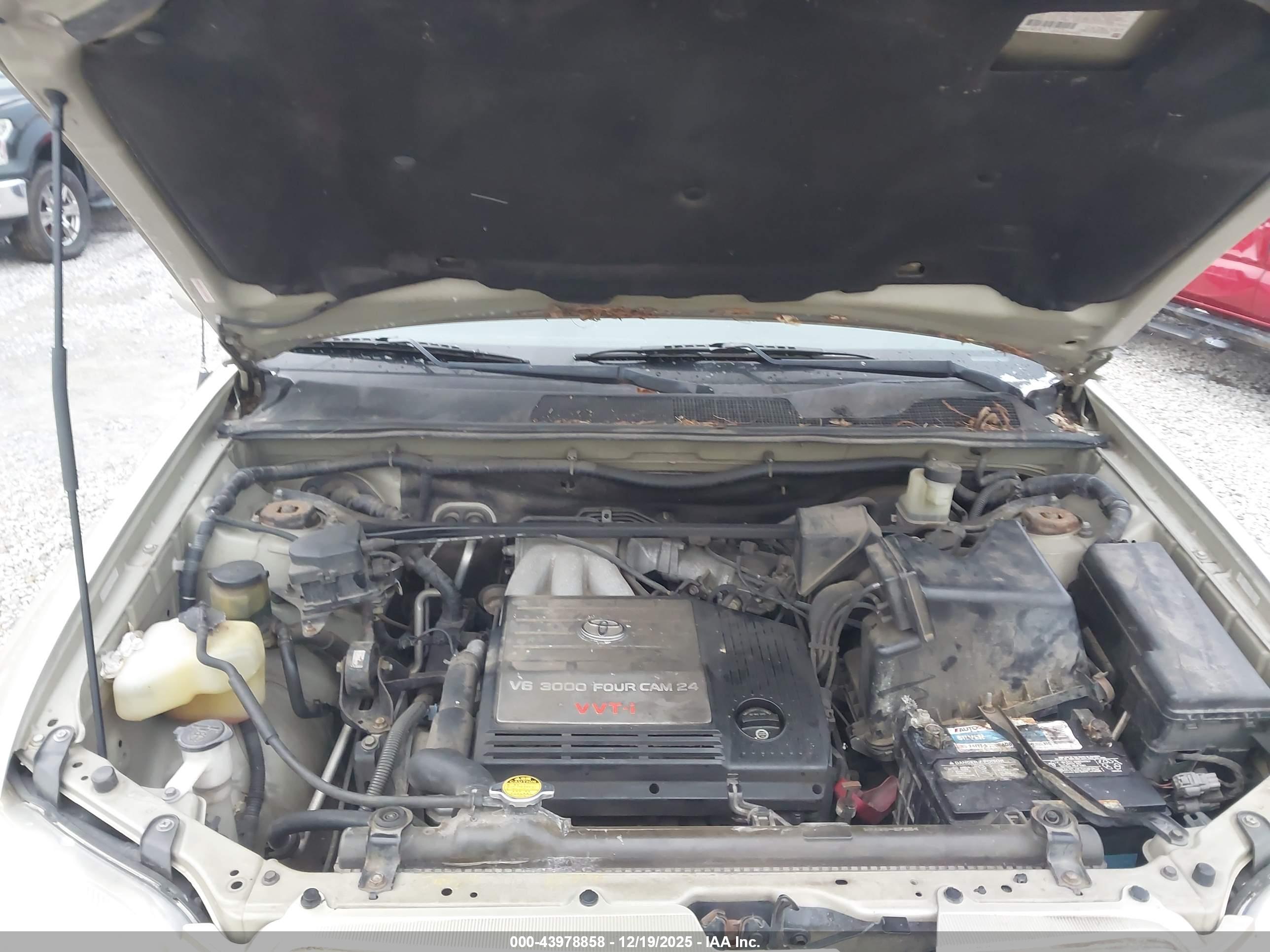 TOYOTA HIGHLANDER image 10